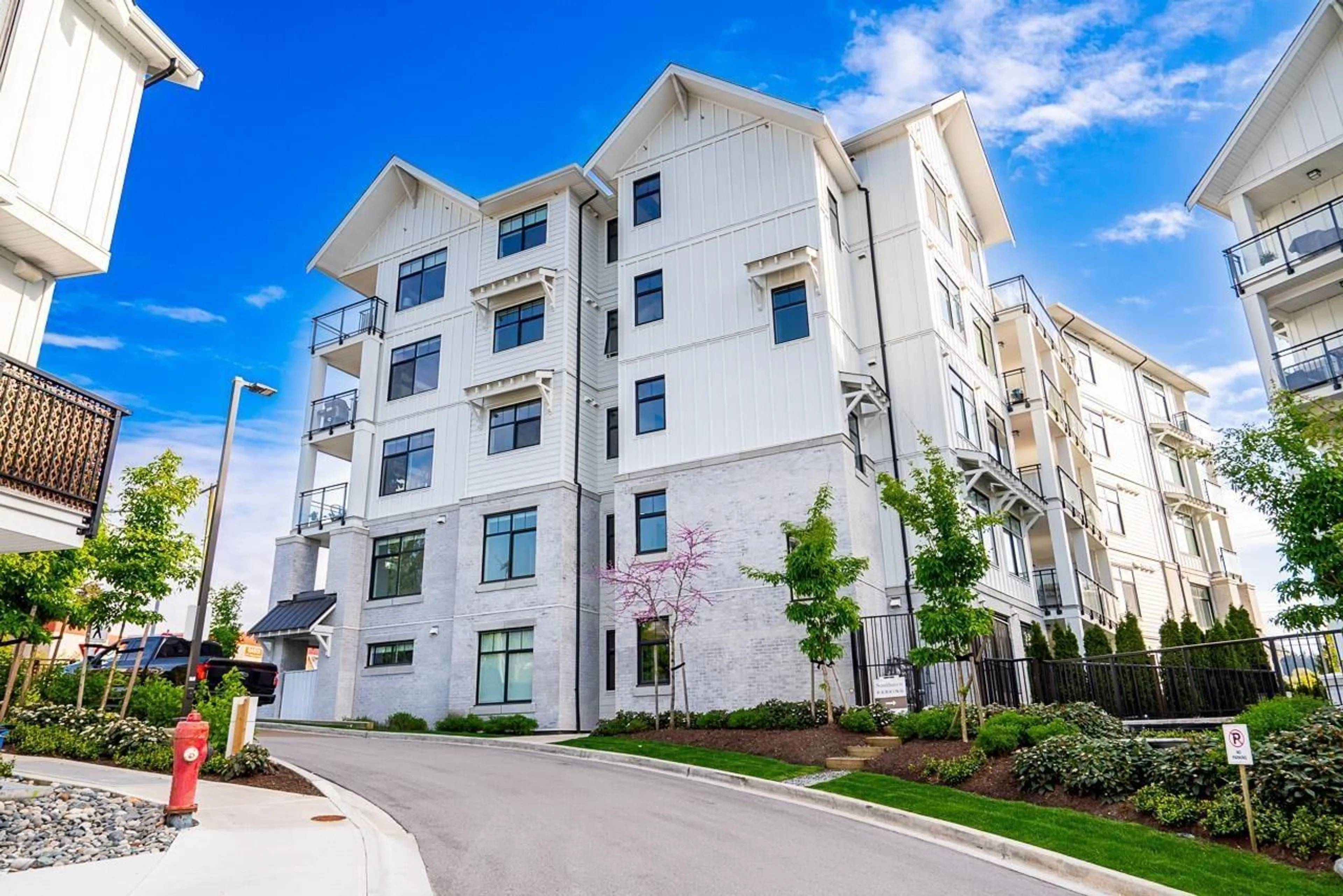 Unknown for 201 - 3315 148 STREET, Surrey British Columbia V4P0H5