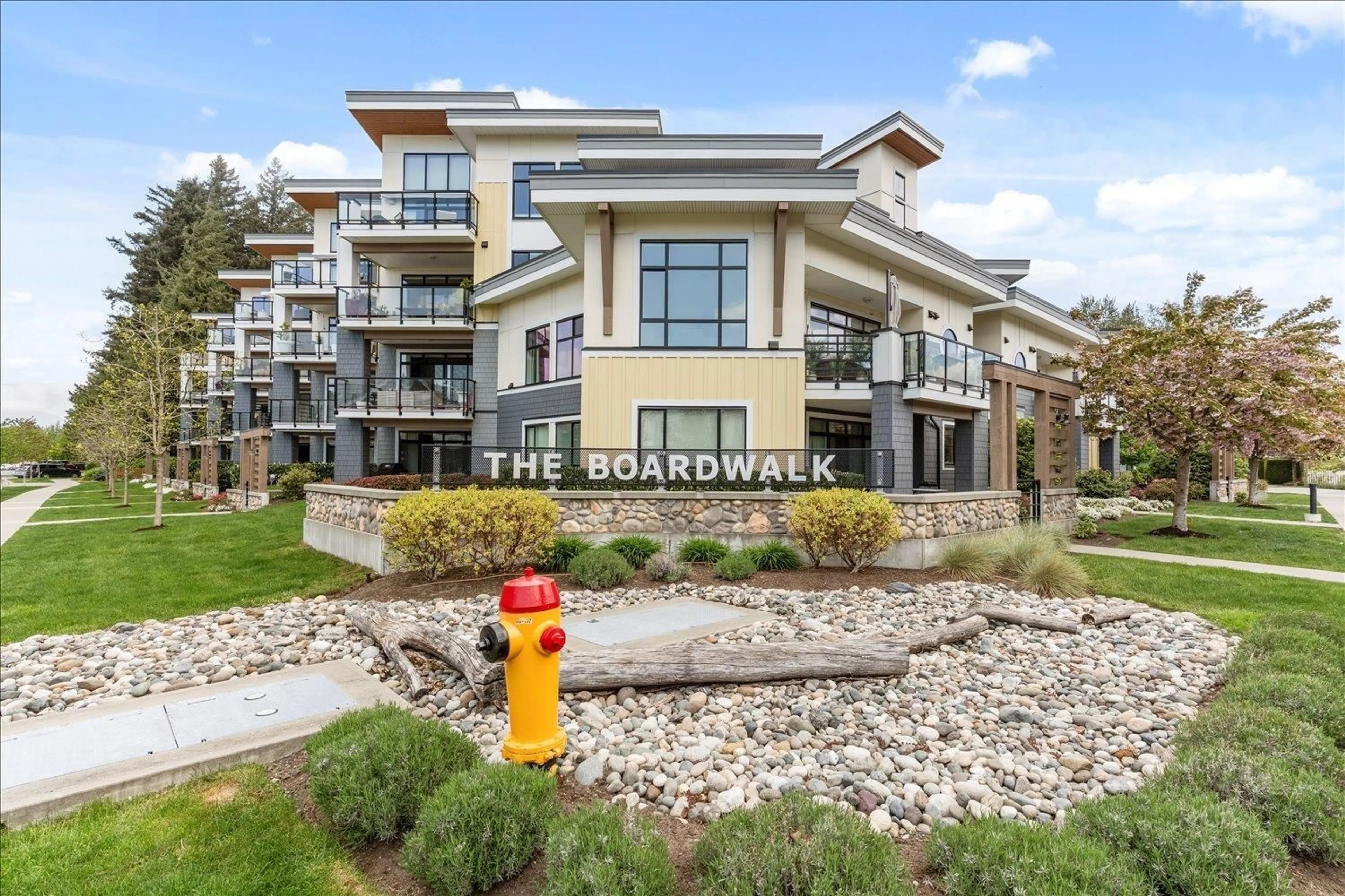 A pic from outside/outdoor area/front of a property/back of a property/a pic from drone, mountain view for 204 - 5384 TYEE LANE, Chilliwack British Columbia V2R6C8