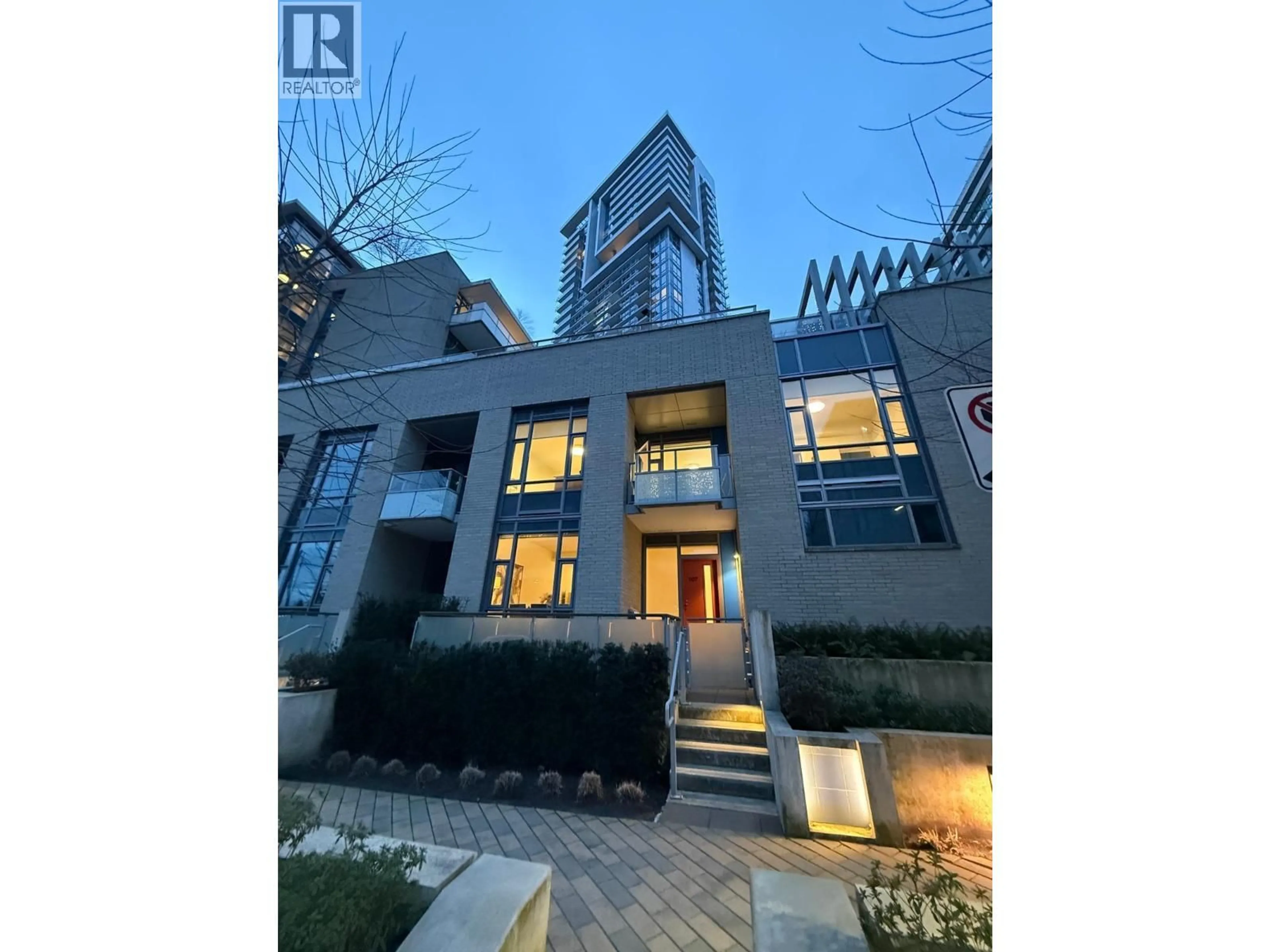 Unknown for 107 - 1500 FERN STREET, North Vancouver British Columbia V7J0E6