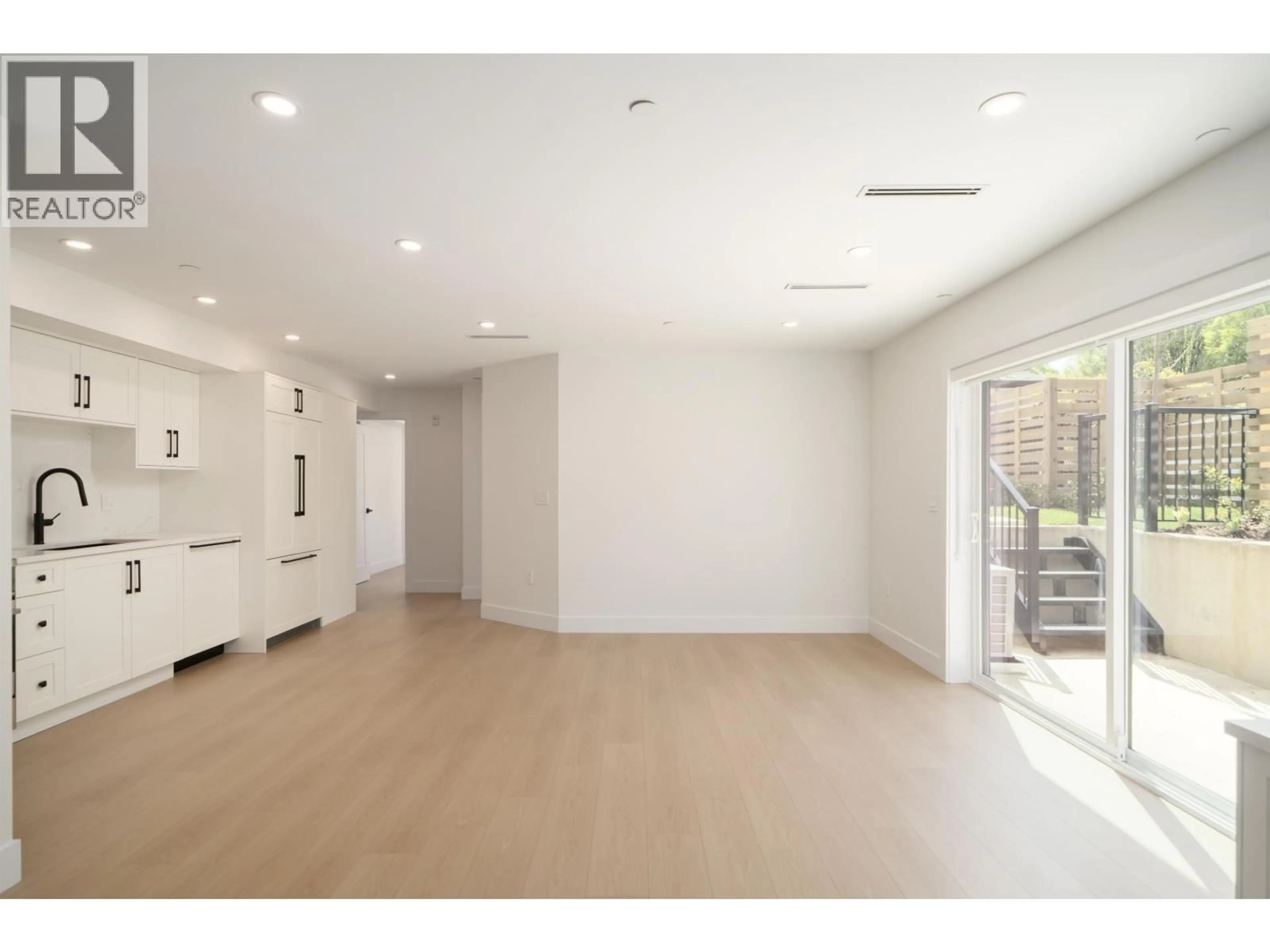 Unknown for 4832 DUCHESS STREET, Vancouver British Columbia V5R3L6