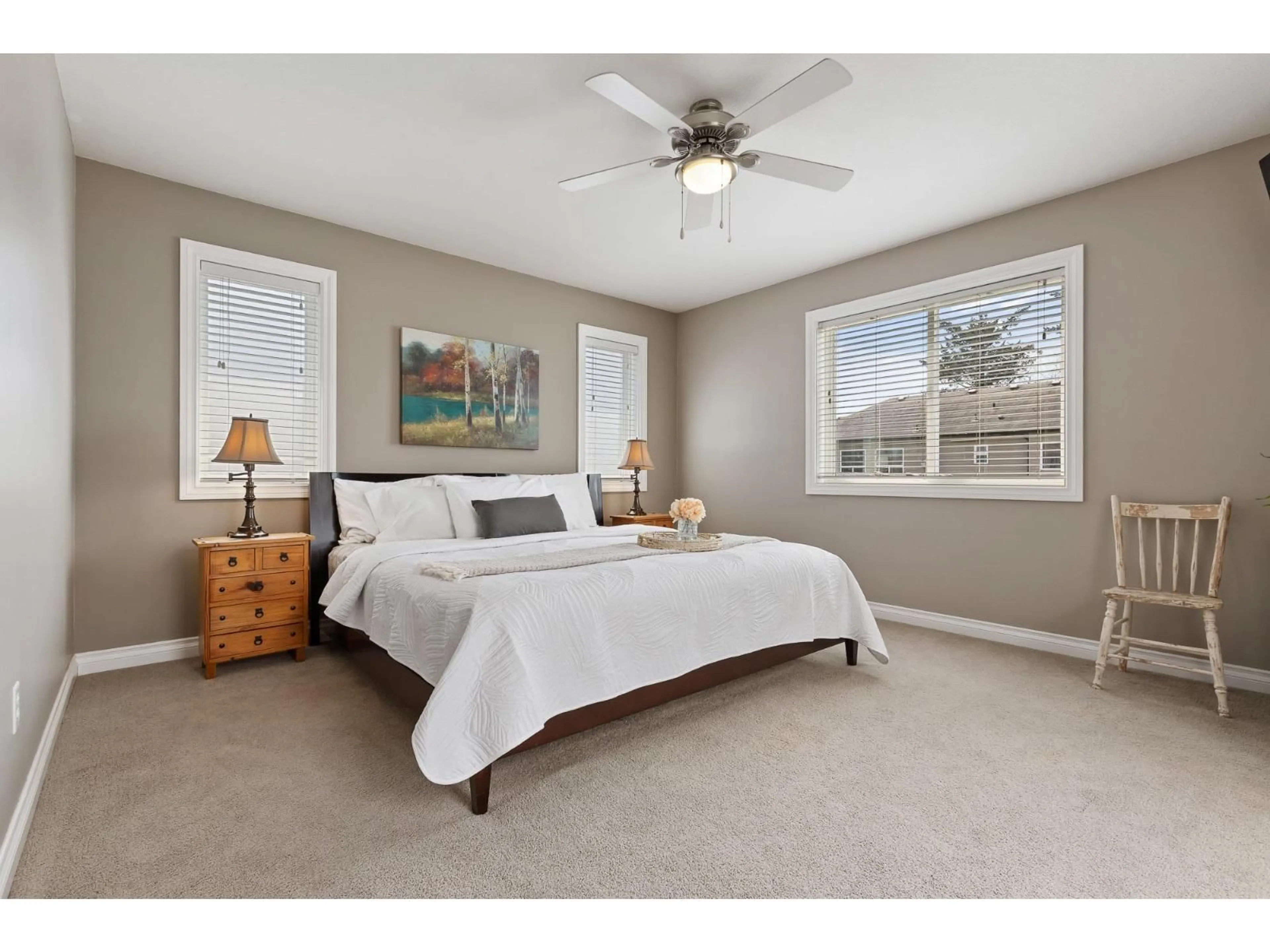 Bedroom with bed, unknown for 10187 FAIRVIEW DRIVE, Chilliwack British Columbia V2P5J5