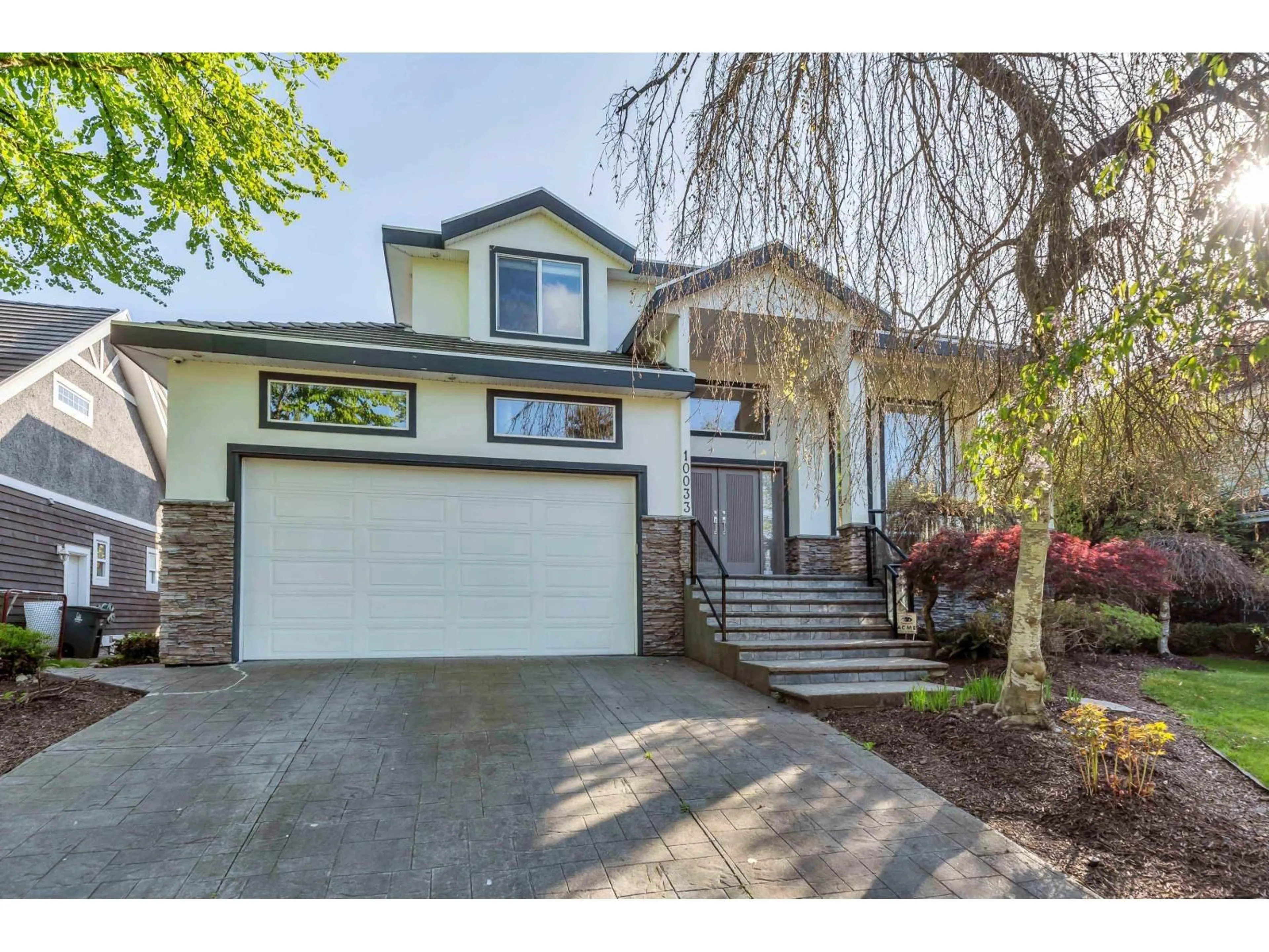 Home with vinyl exterior material, street for 10033 181 STREET, Surrey British Columbia V4N5B5