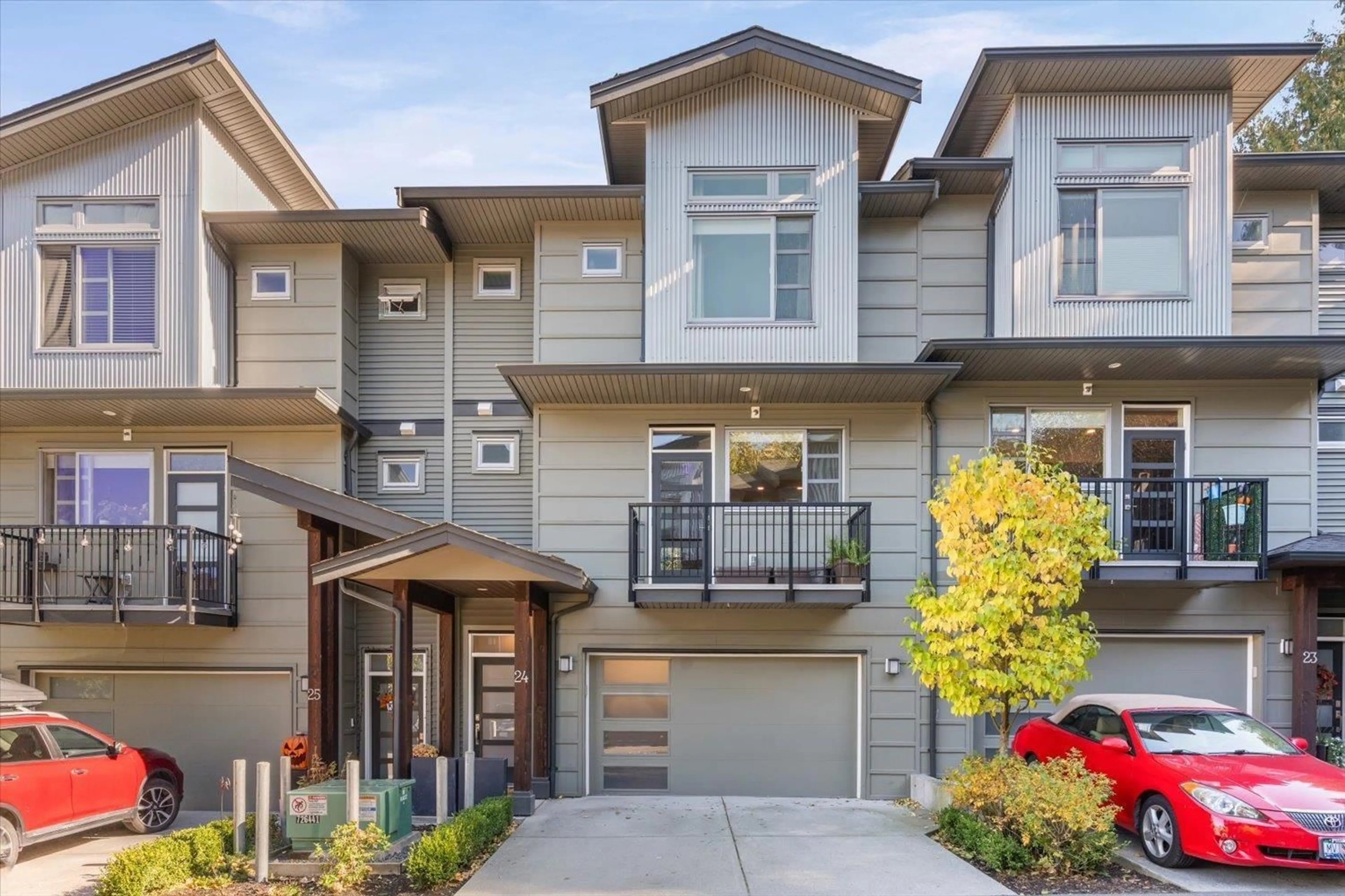 Home with vinyl exterior material, street for 24 - 43680 CHILLIWACK MOUNTAIN ROAD, Chilliwack British Columbia V2R6A6