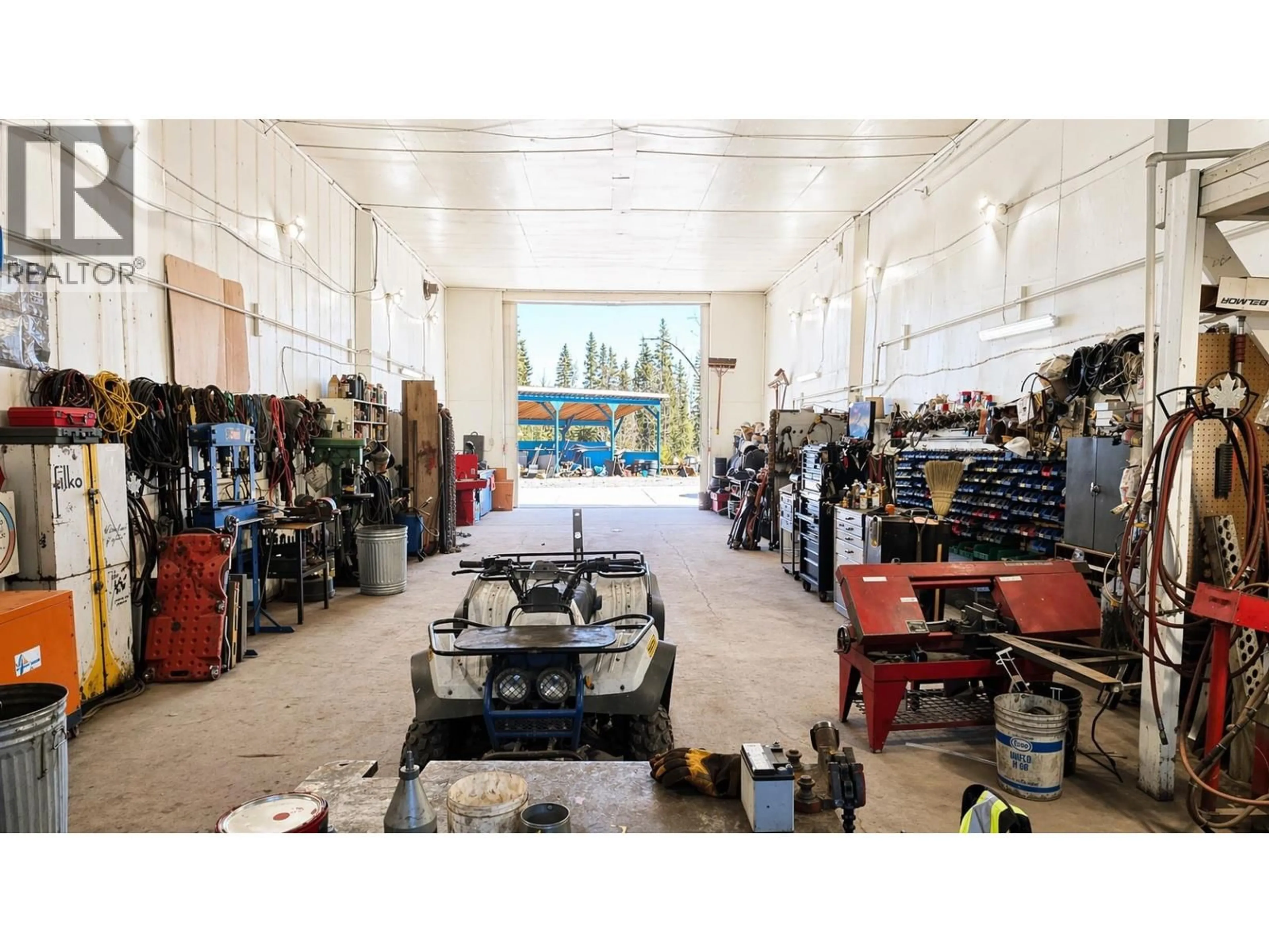 Indoor garage for 3260 GUN RANGE ROAD, Houston British Columbia V0J1Z2