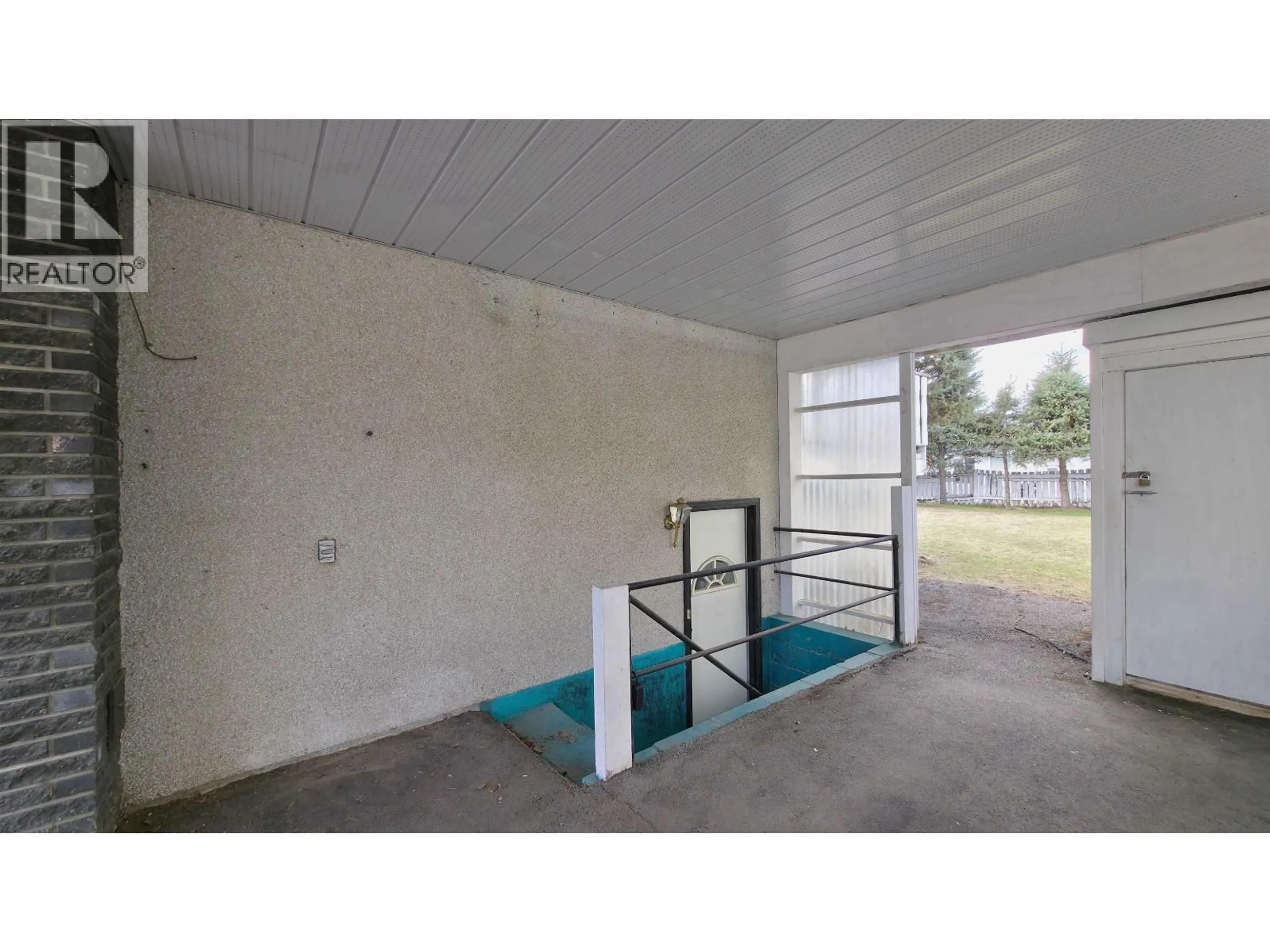 Unknown for 2583 BORDEN CRESCENT, Prince George British Columbia V2L2X4