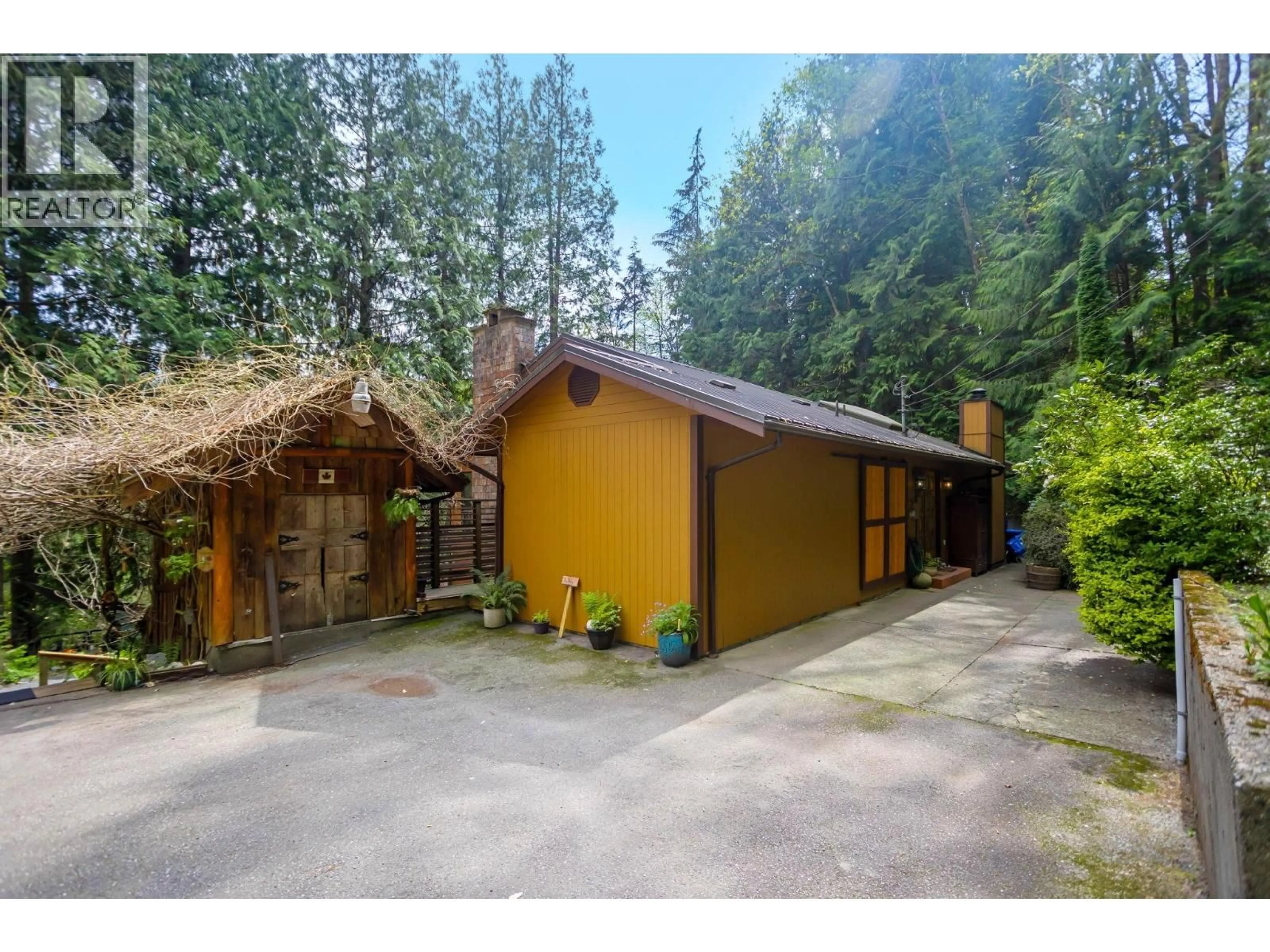 Indoor garage for 24400 130 AVENUE, Maple Ridge British Columbia V4R2S2