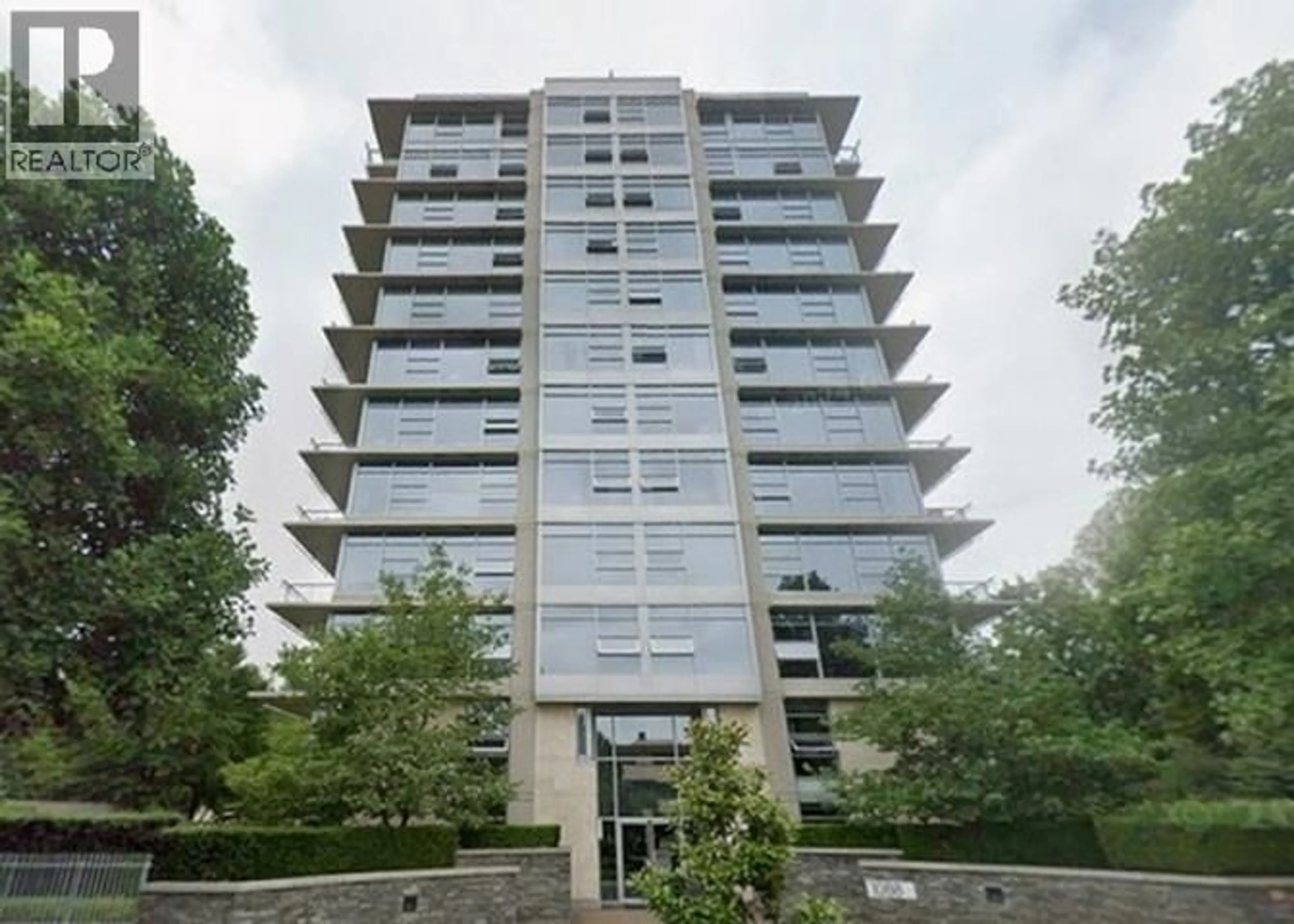 Indoor foyer for 902 - 1088 14TH AVENUE, Vancouver British Columbia V6H0A6