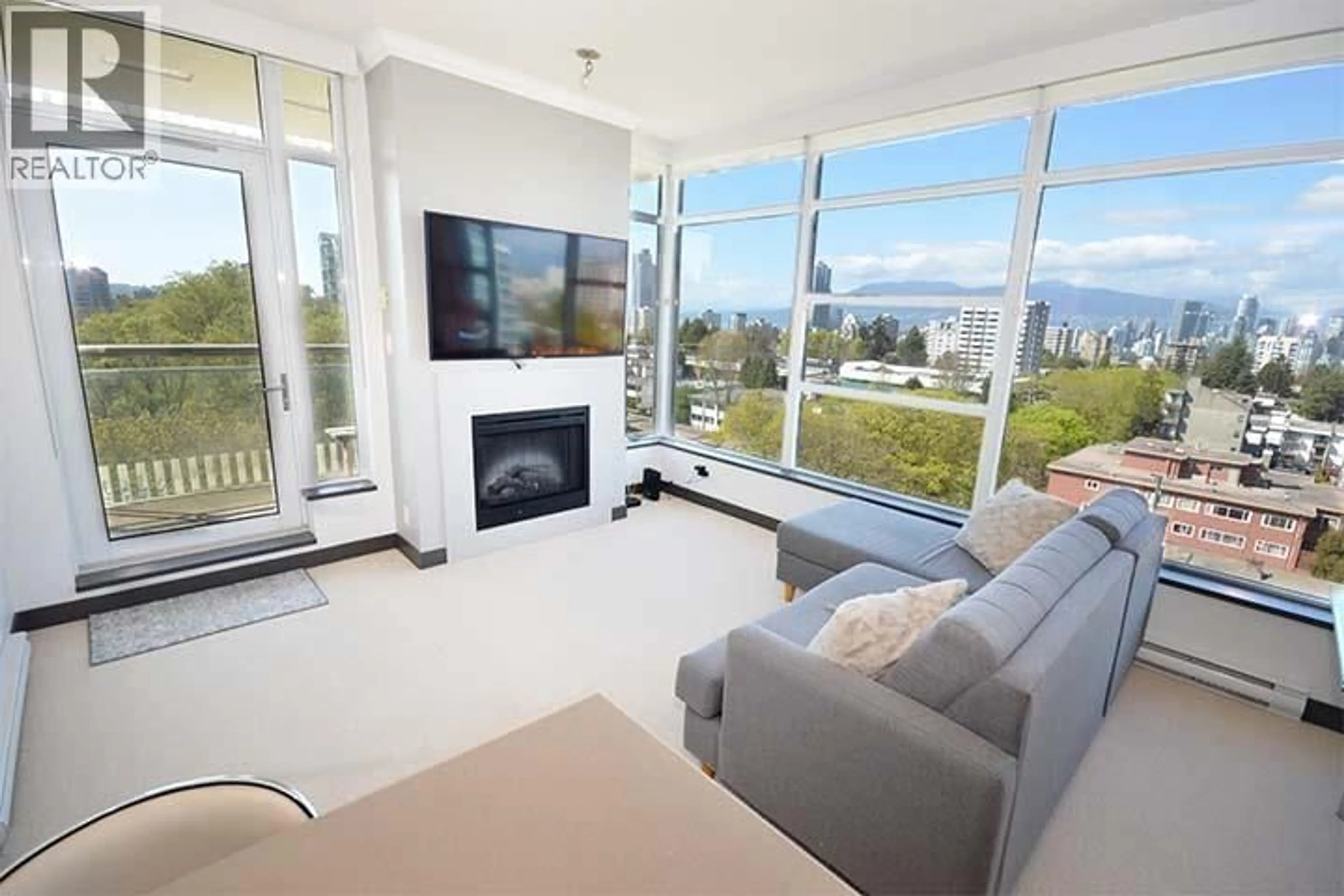 Living room with furniture, unknown for 902 - 1088 14TH AVENUE, Vancouver British Columbia V6H0A6