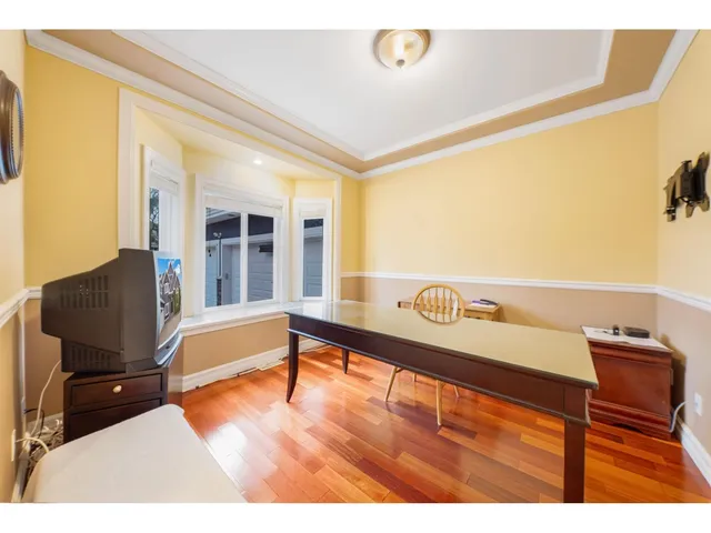 17015 86A AVENUE, Surrey 5