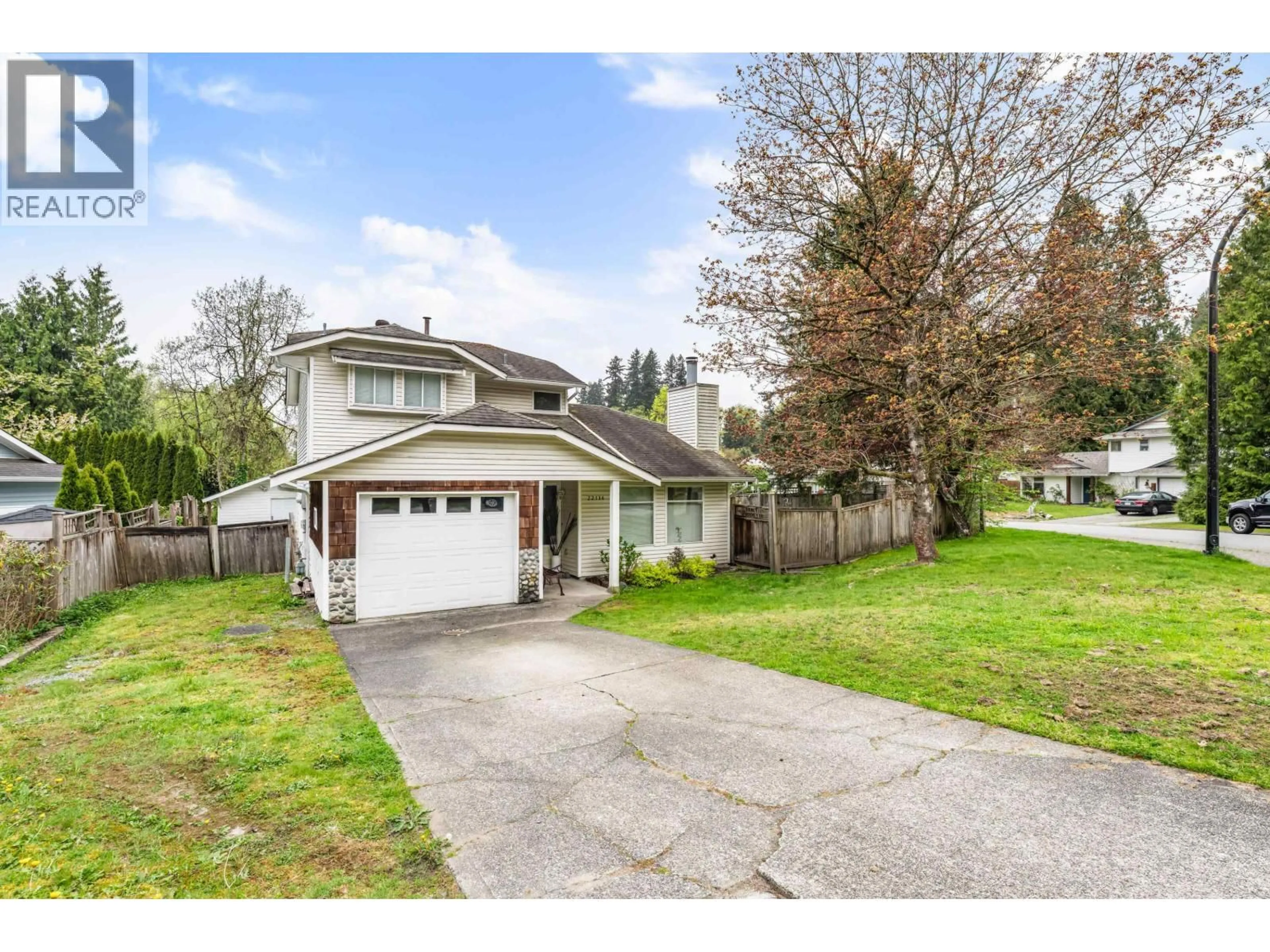 A pic from outside/outdoor area/front of a property/back of a property/a pic from drone, street for 22136 RIVER BEND, Maple Ridge British Columbia V2X9G3
