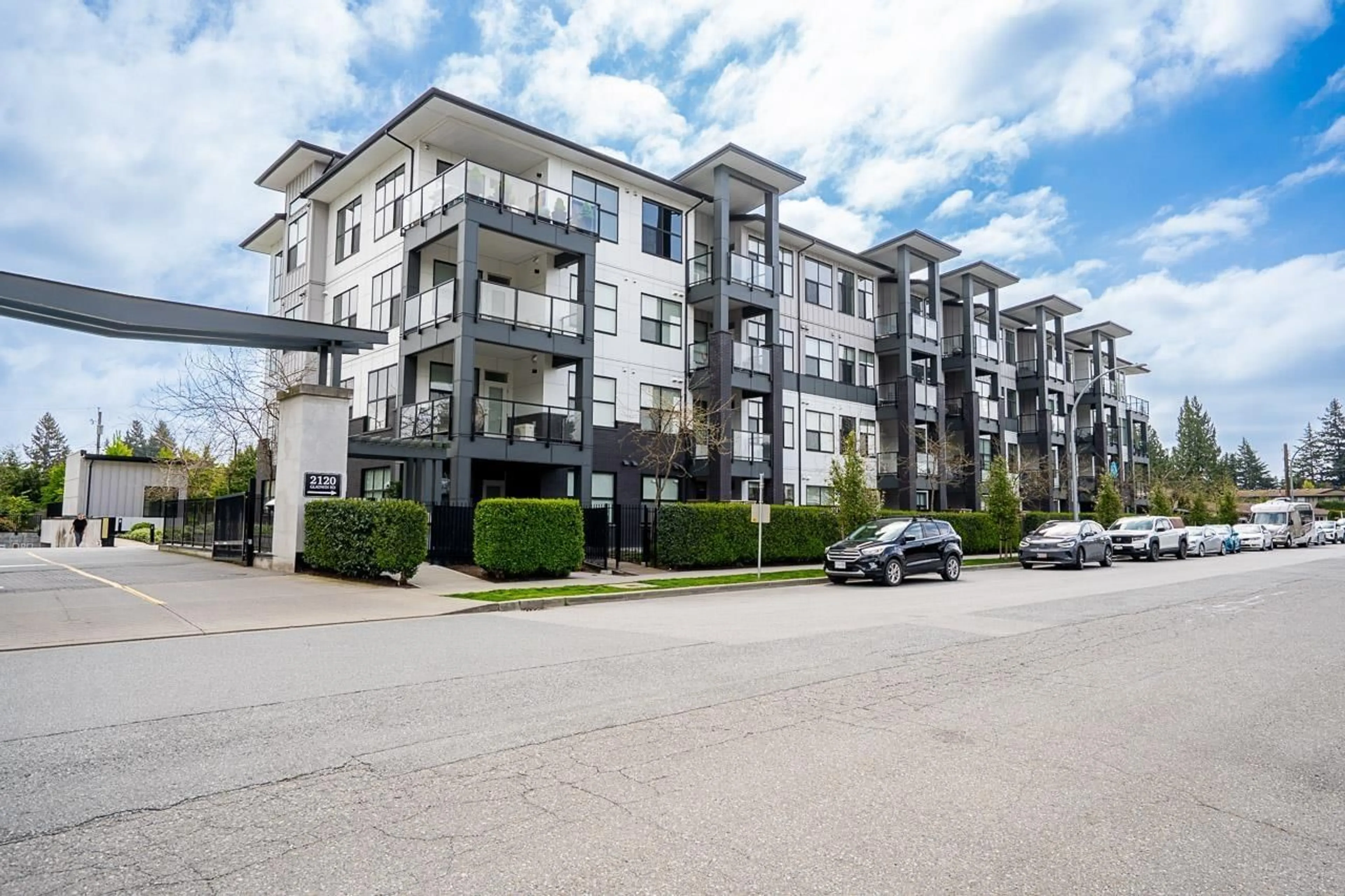 Patio, unknown for 205 - 2120 GLADWIN ROAD, Abbotsford British Columbia V2S0L7