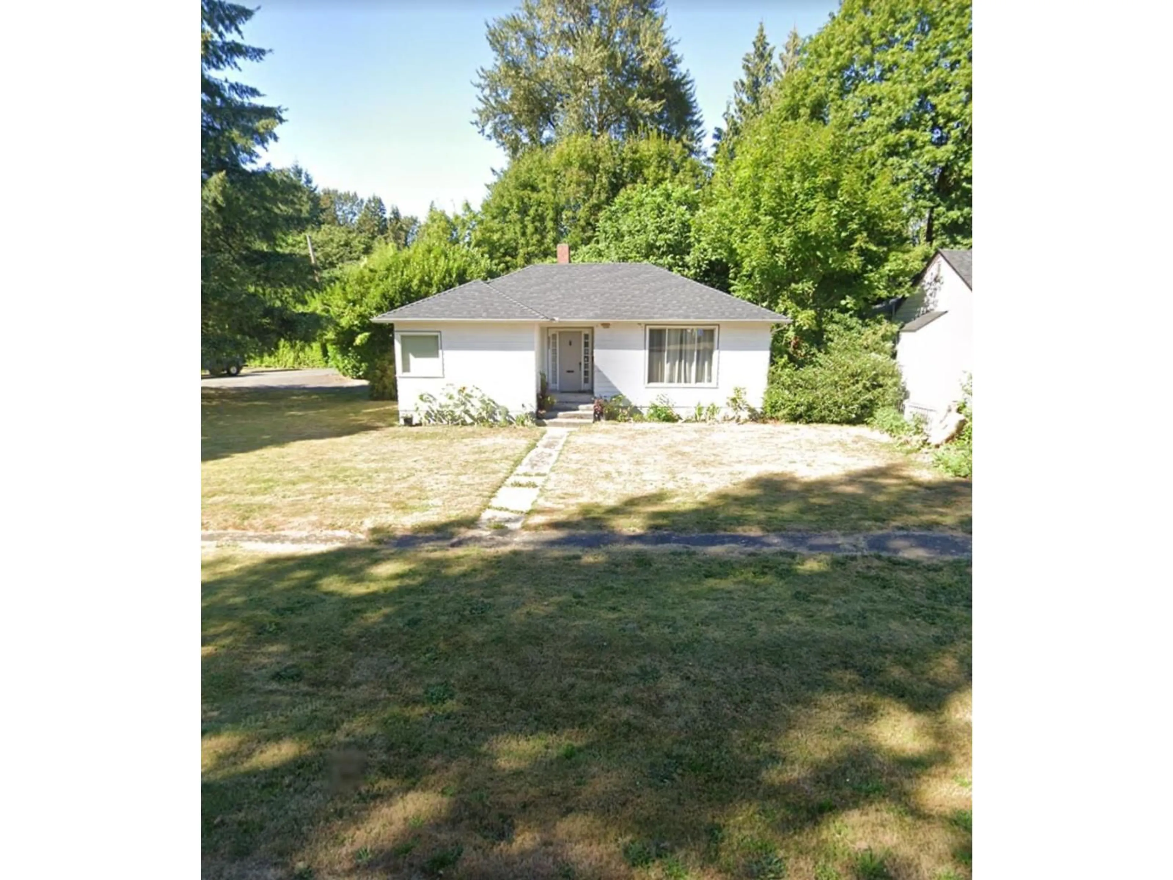 A pic from outside/outdoor area/front of a property/back of a property/a pic from drone, street for 33521 BRAUN AVENUE, Abbotsford British Columbia V2S1W8