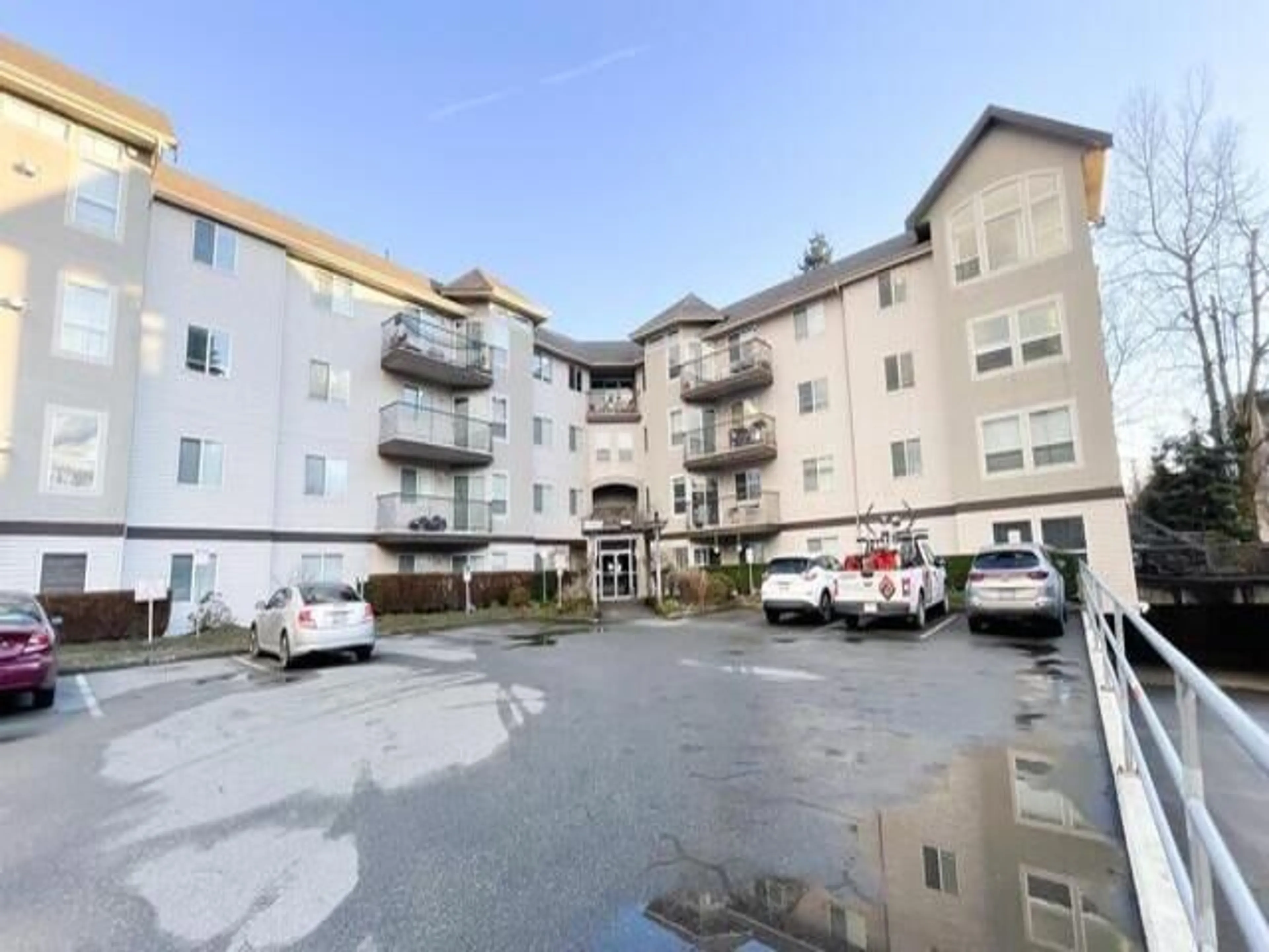 Unknown for 408 - 33480 GEORGE FERGUSON WAY, Abbotsford British Columbia V2S8G1