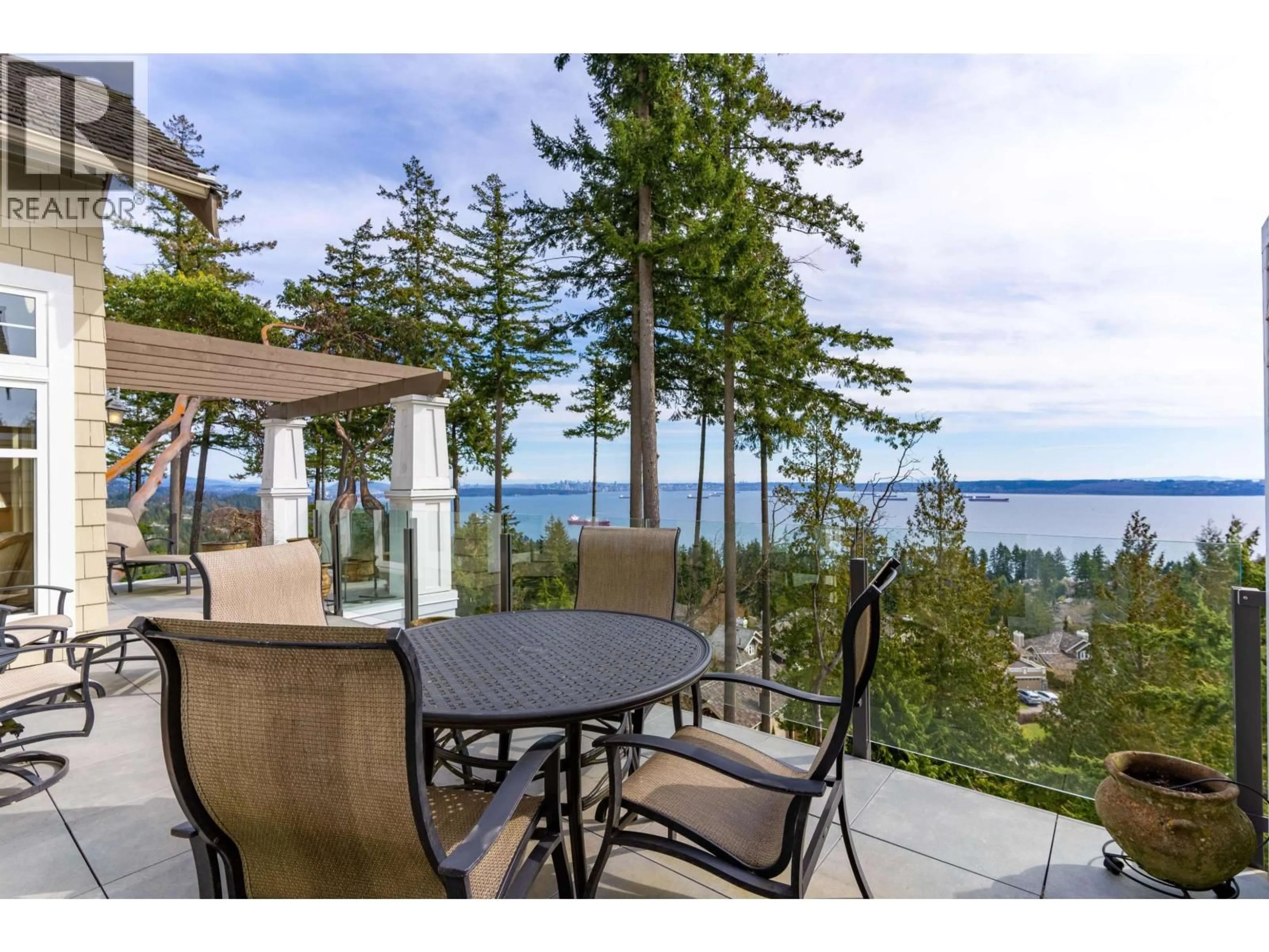 Patio, water/lake/river/ocean view for 9 - 5110 ALDERFEILD PLACE, West Vancouver British Columbia V7W2W7