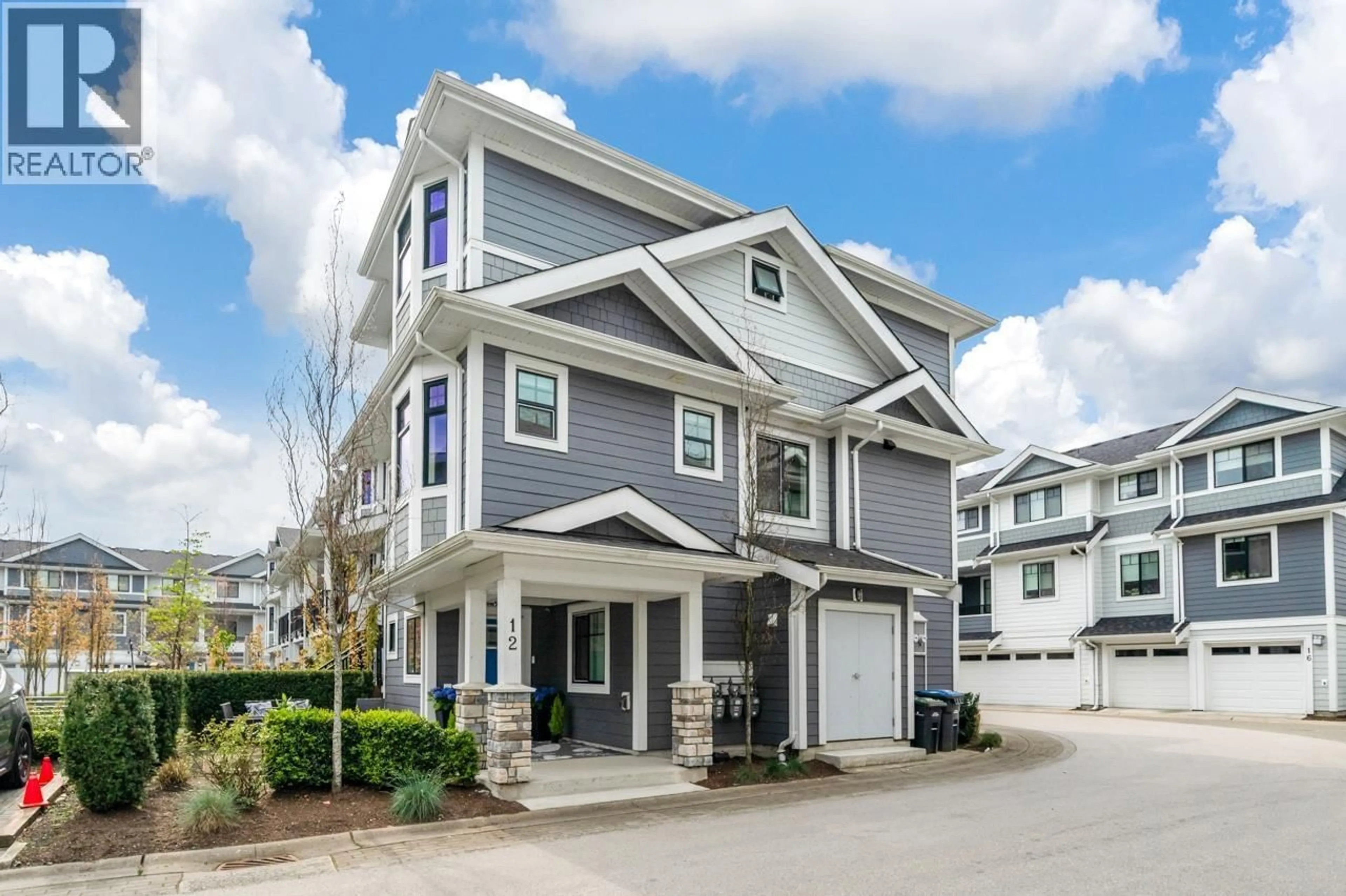 Home with vinyl exterior material, street for 12 - 189 WOOD STREET, New Westminster British Columbia V3M0L7