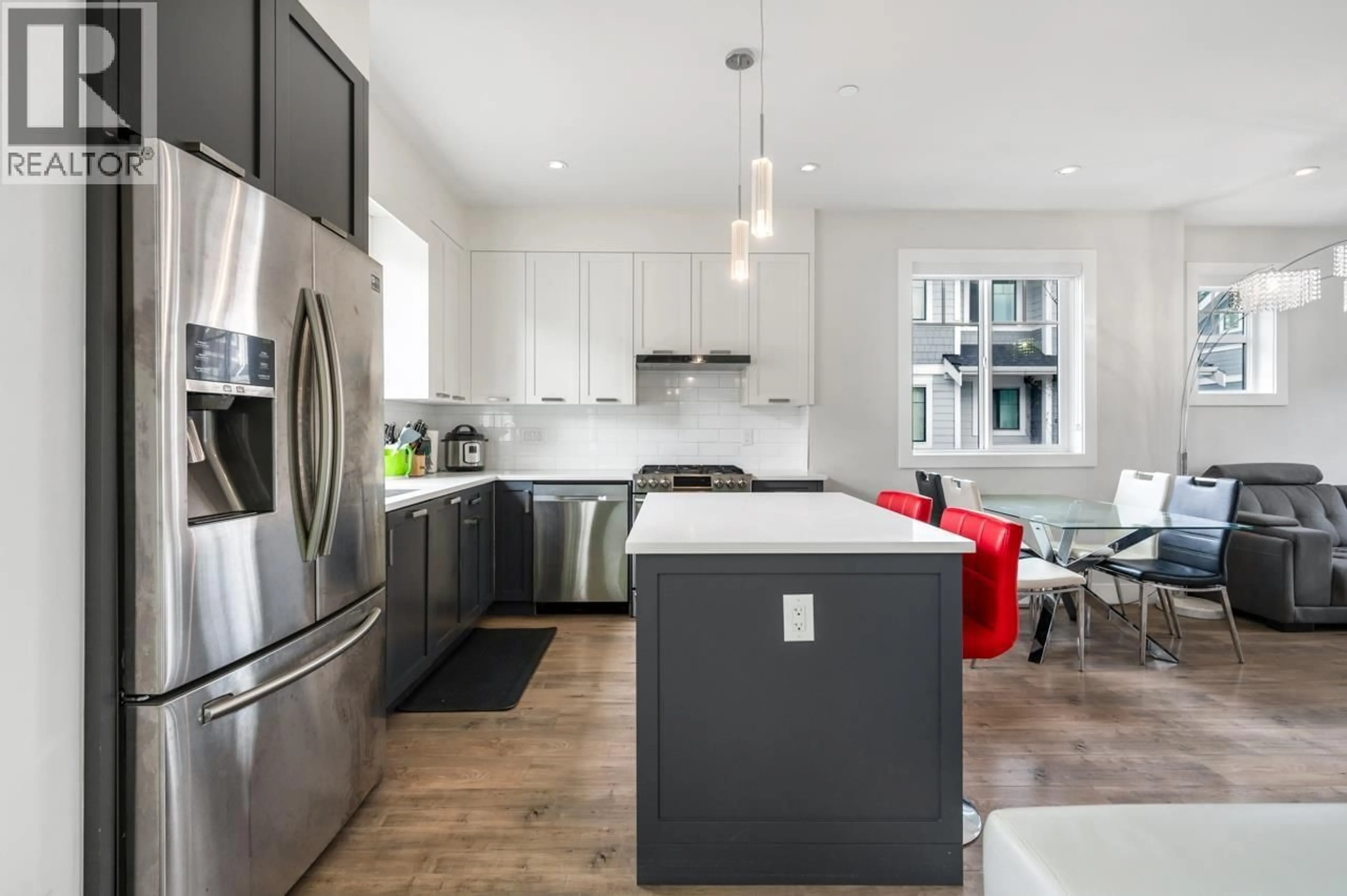 Contemporary kitchen, unknown for 12 - 189 WOOD STREET, New Westminster British Columbia V3M0L7