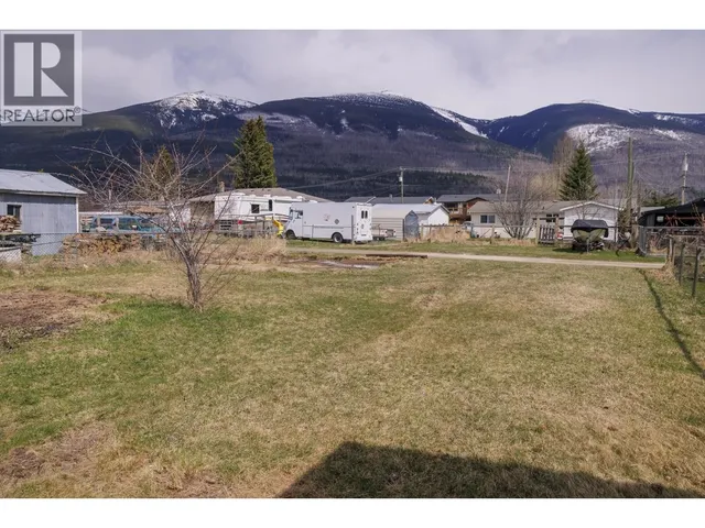 956 4TH AVENUE, McBride 5