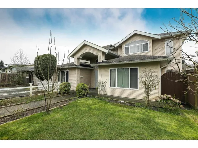 14076 72 AVENUE, Surrey 3