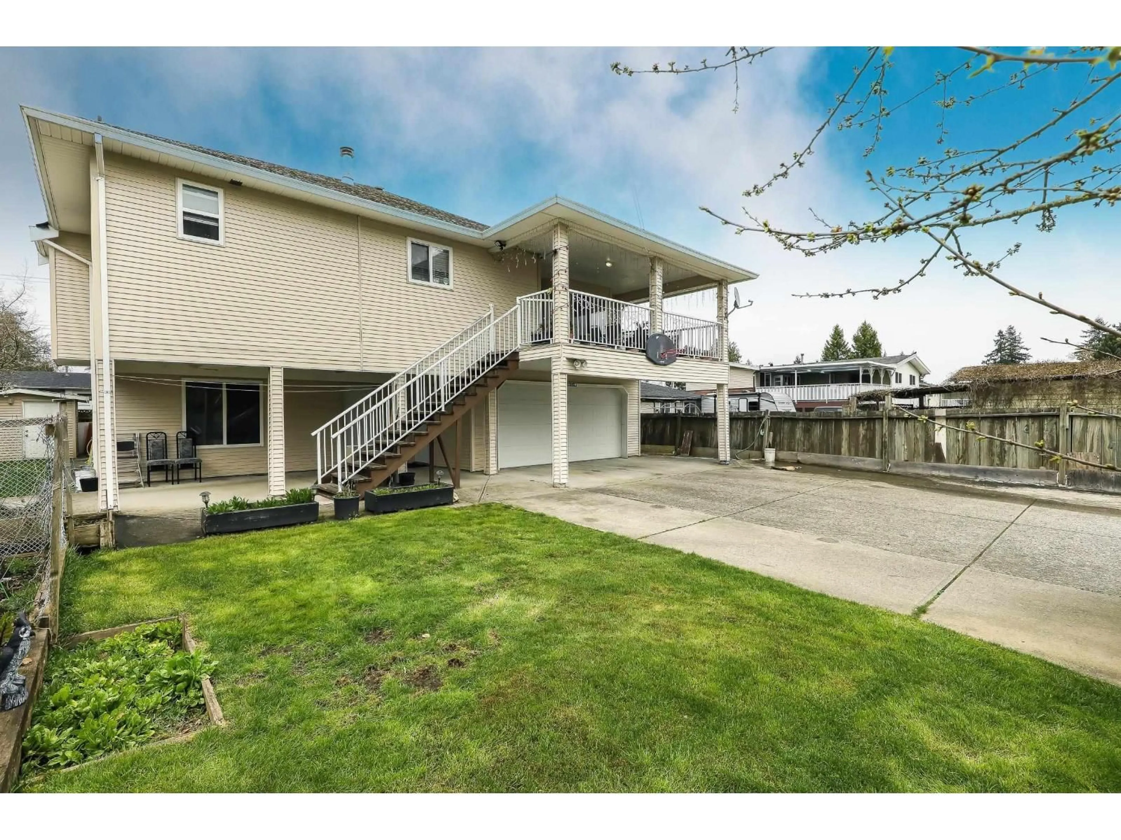 Unknown for 14076 72 AVENUE, Surrey British Columbia V1Y7P9