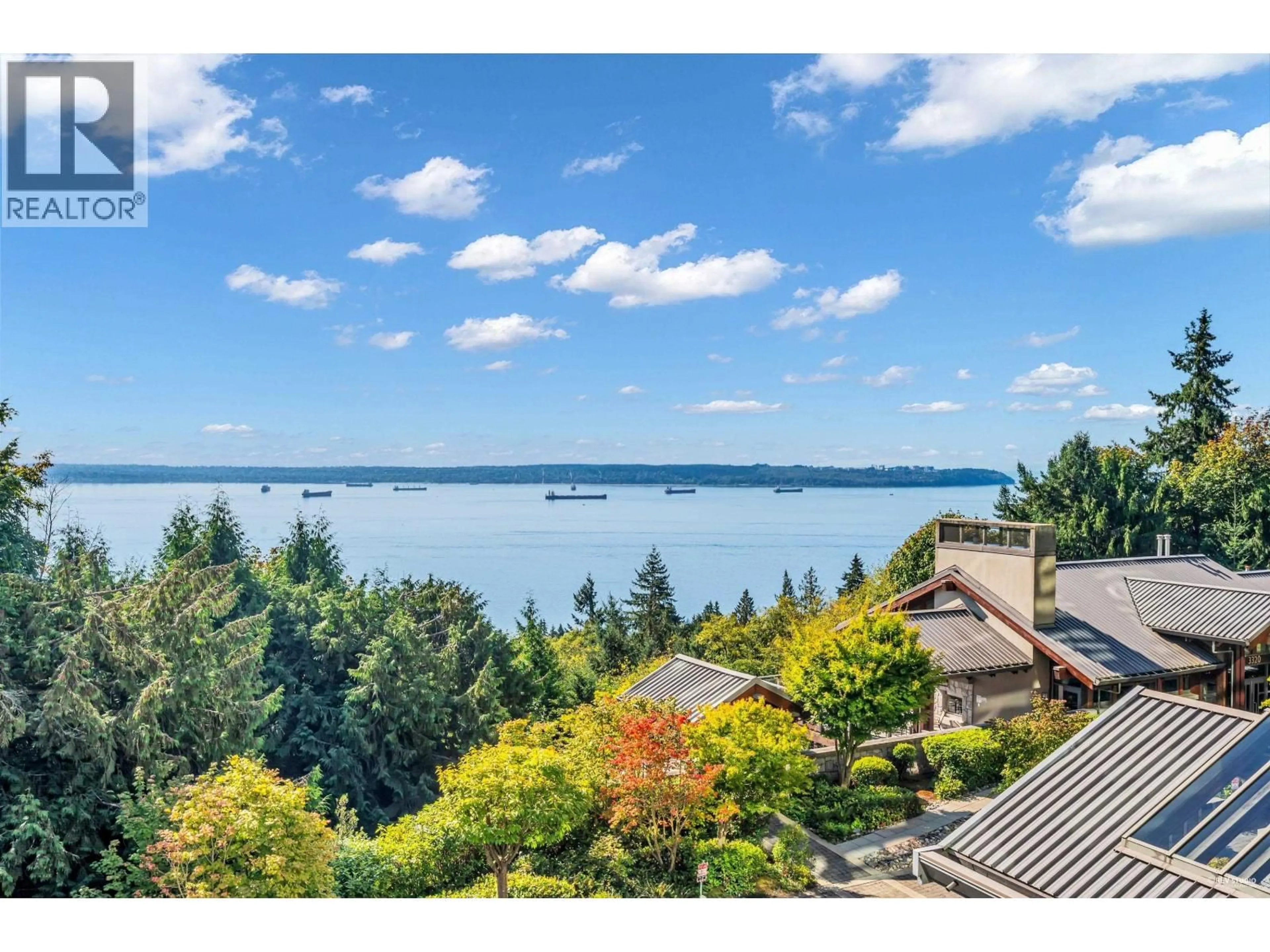 A pic from outside/outdoor area/front of a property/back of a property/a pic from drone, water/lake/river/ocean view for 401 - 3315 CYPRESS PLACE, West Vancouver British Columbia V7S3J7