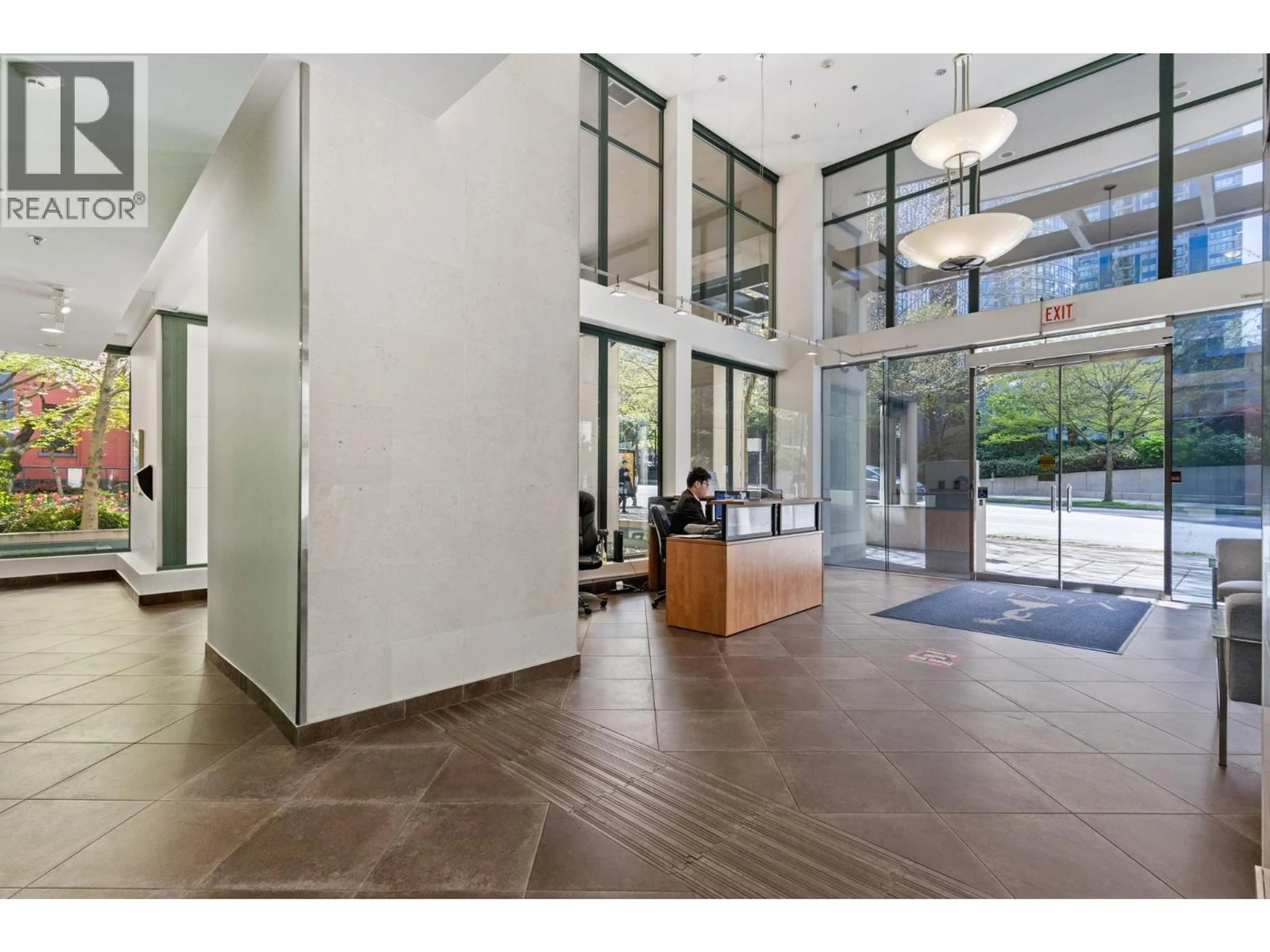 Indoor foyer for 705 - 1239 GEORGIA STREET, Vancouver British Columbia V6B4R8