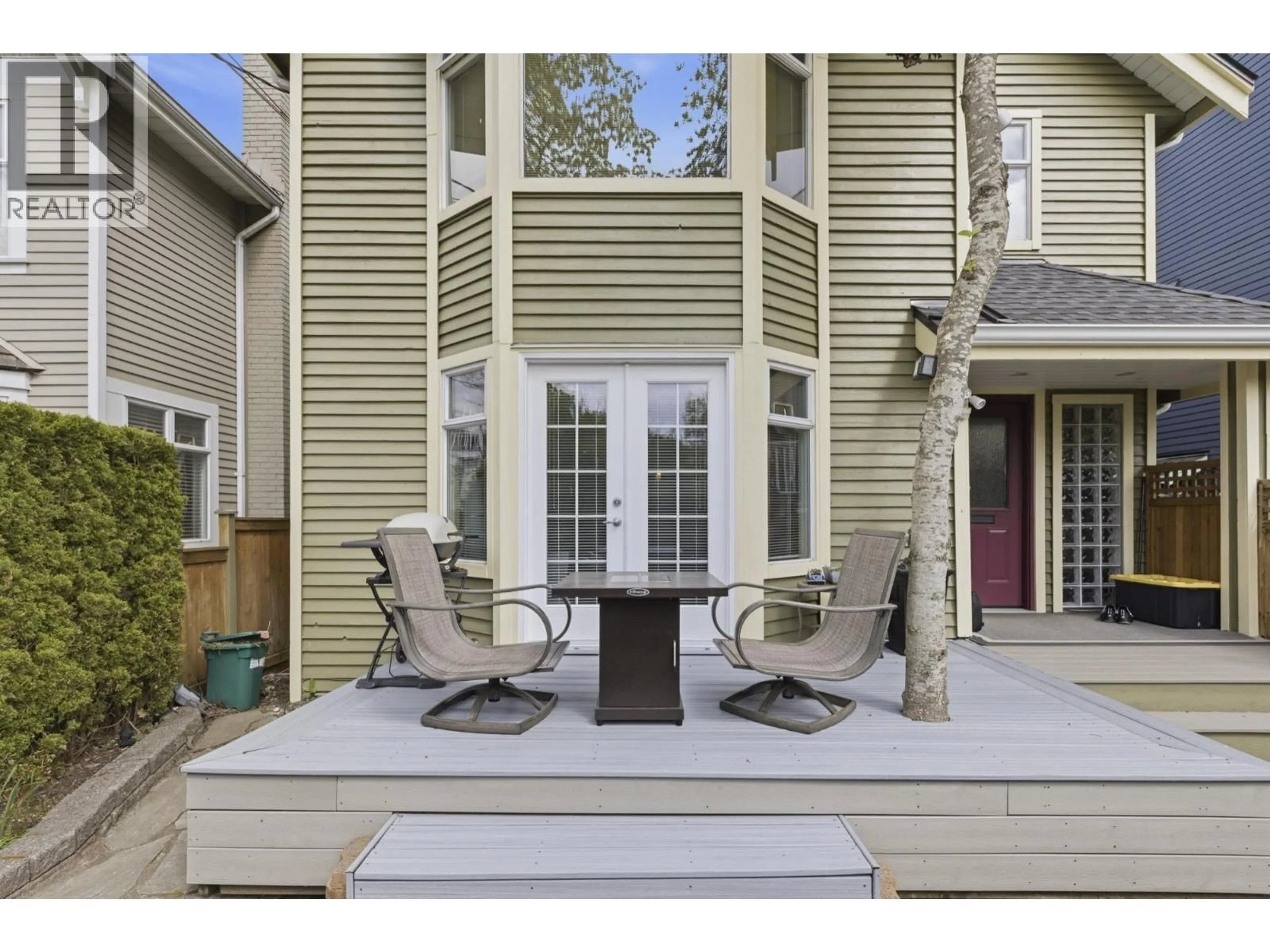 Patio, unknown for 31 15TH AVENUE, Vancouver British Columbia V5Y1X7