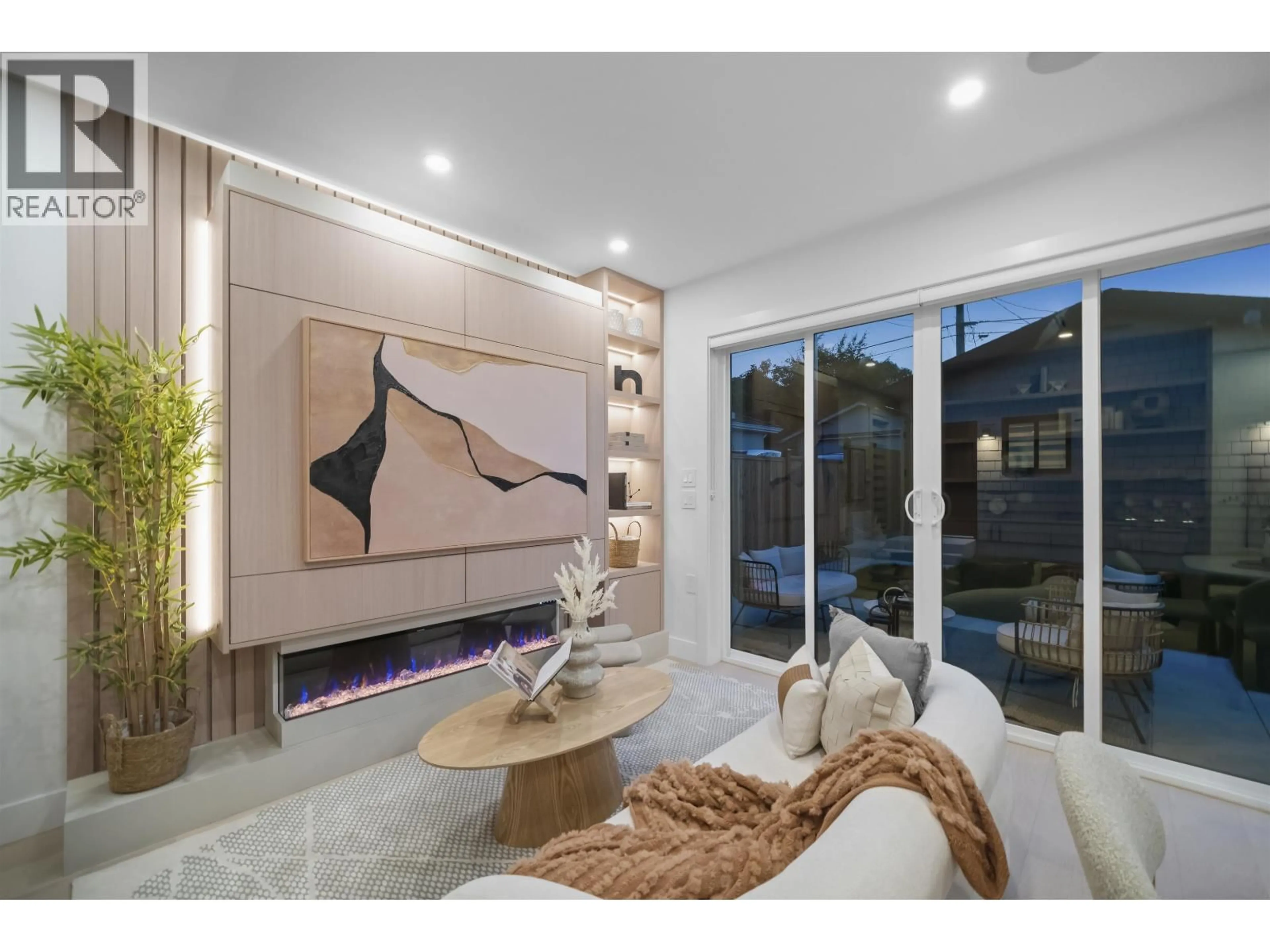 Unknown for 2 - 5033 PRINCE ALBERT STREET, Vancouver British Columbia V5W3C5