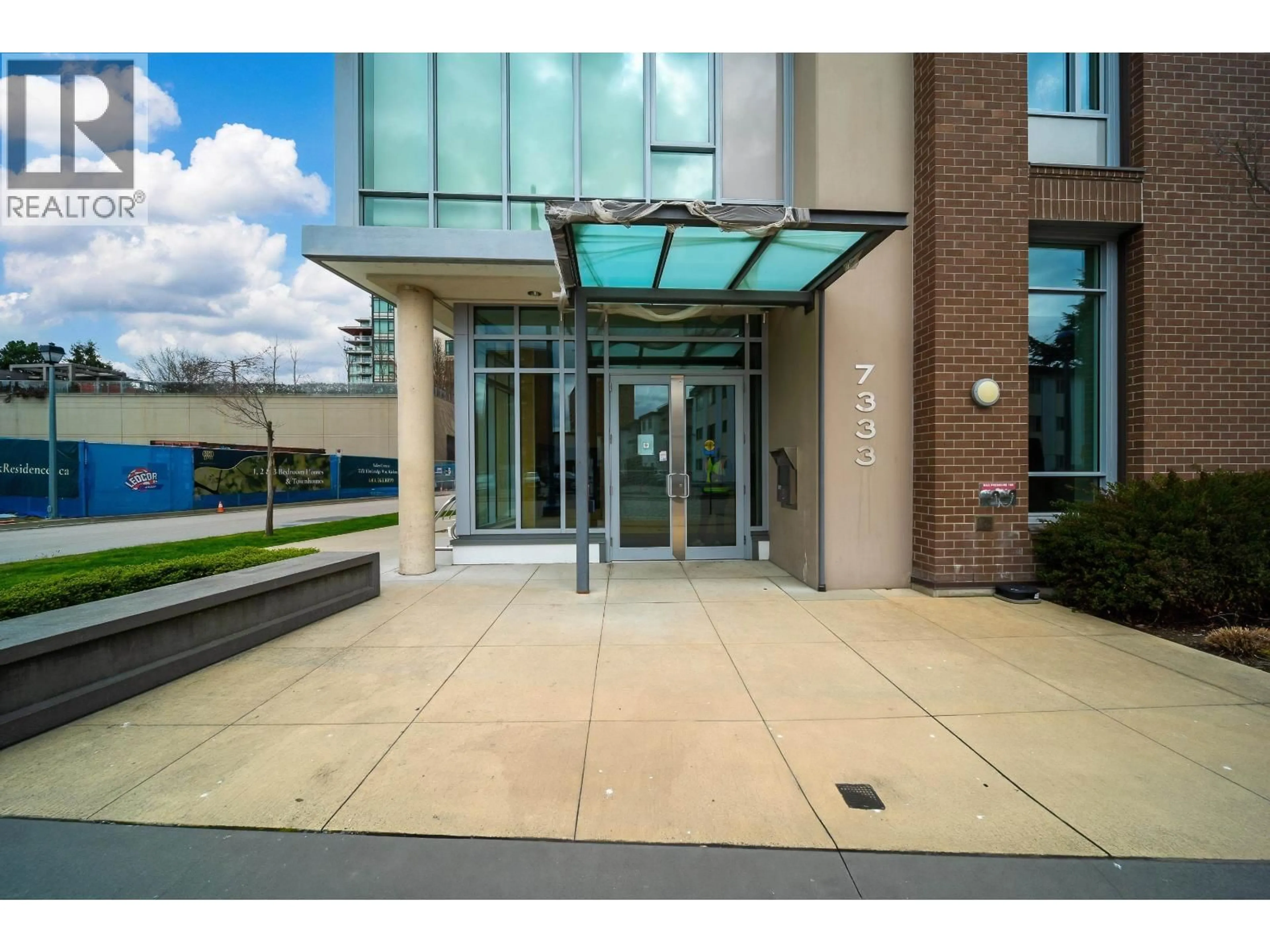 Indoor foyer for 1306 - 7333 MURDOCH AVENUE, Richmond British Columbia V6Y0J8