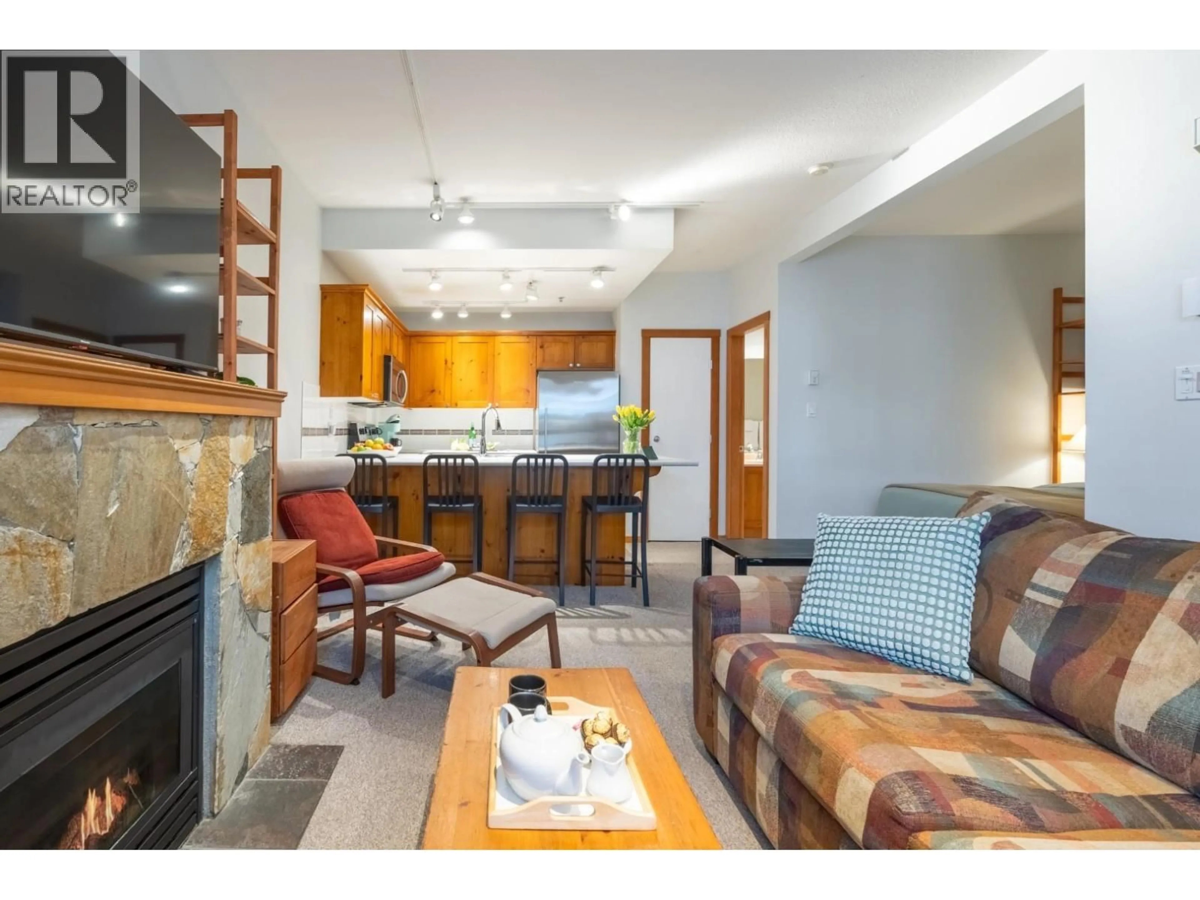 Living room with furniture, unknown for 28 - 4385 NORTHLANDS BOULEVARD, Whistler British Columbia V8E1C5