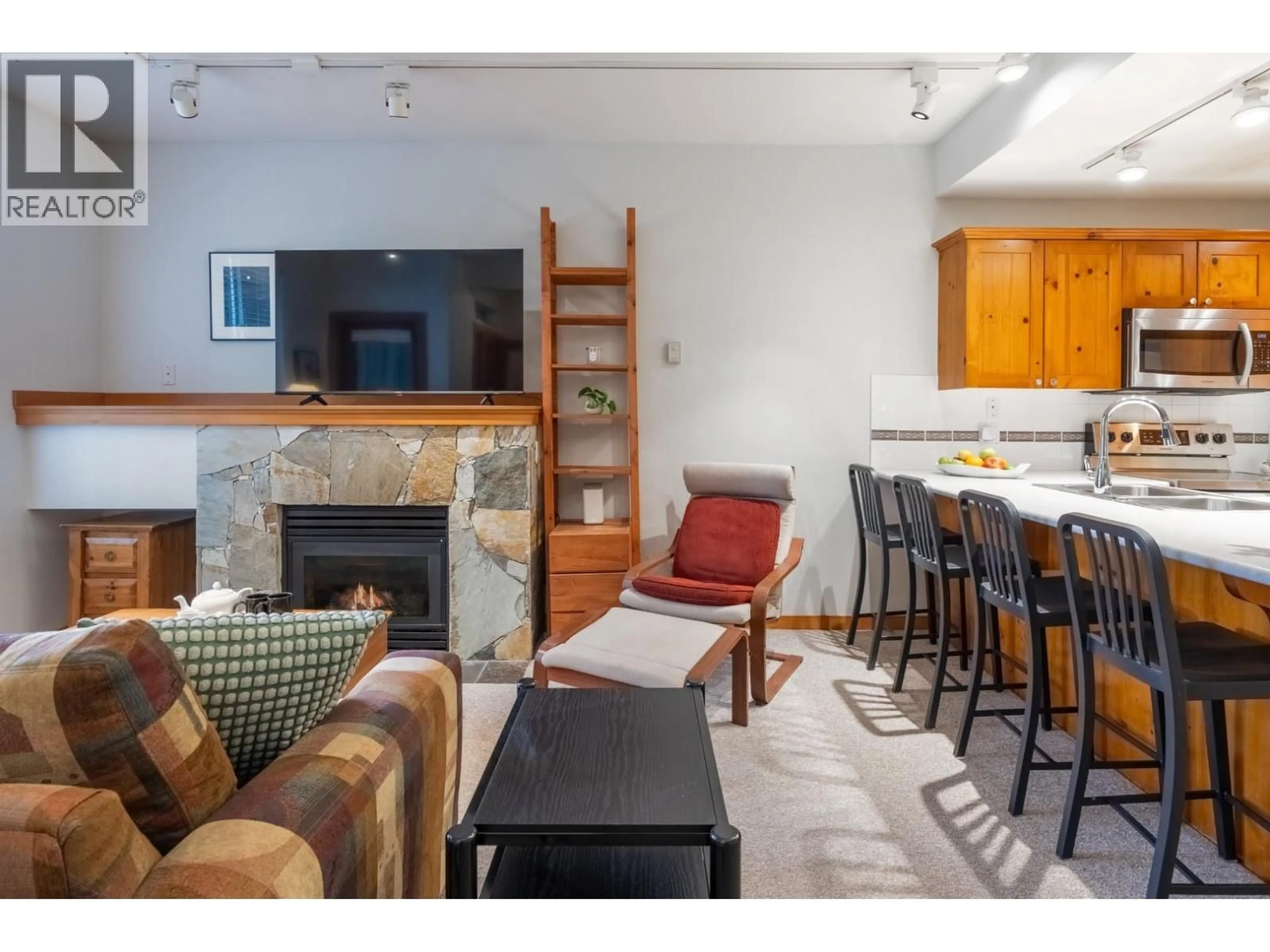 Living room with furniture, unknown for 28 - 4385 NORTHLANDS BOULEVARD, Whistler British Columbia V8E1C5