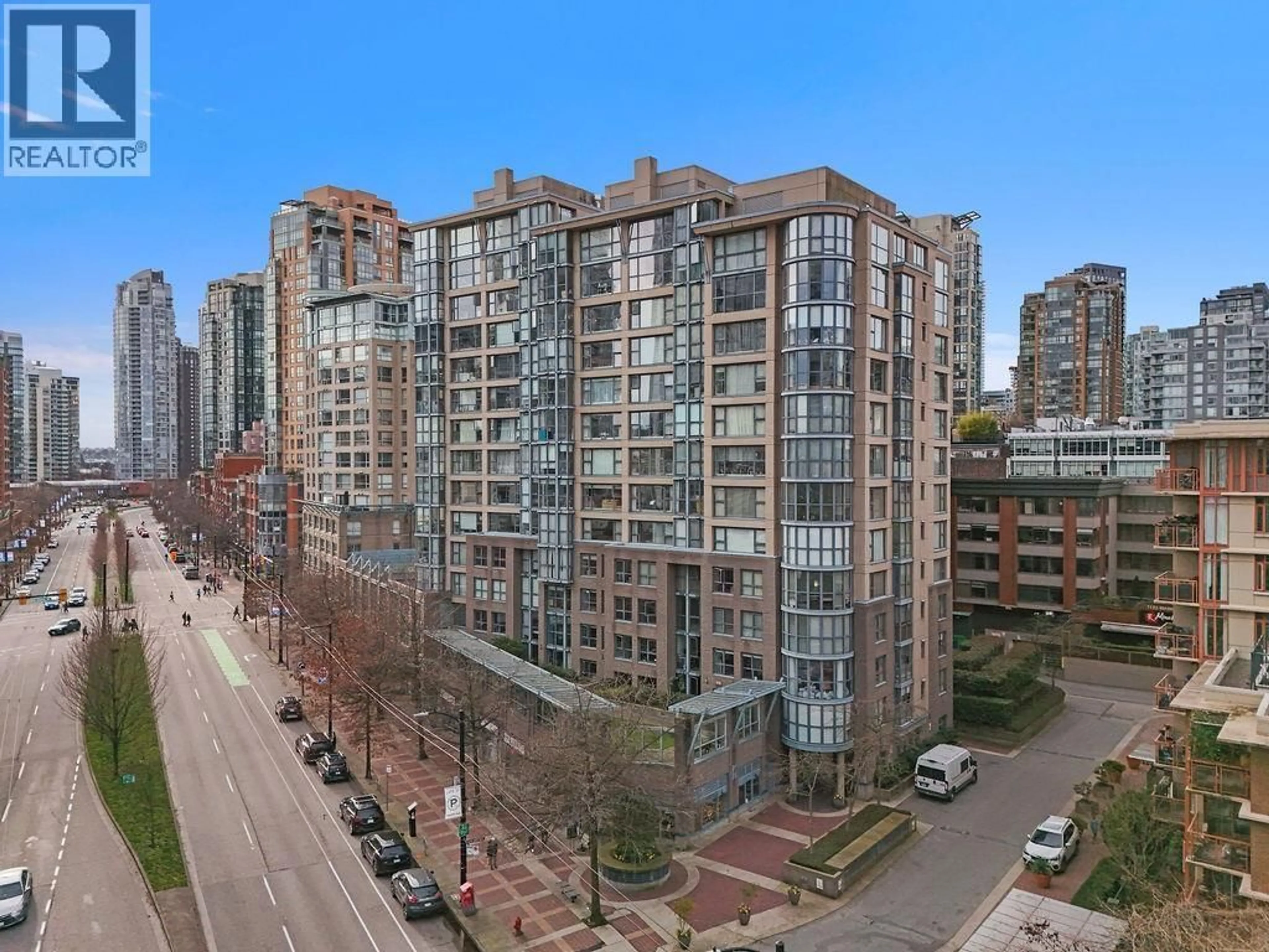A pic from outside/outdoor area/front of a property/back of a property/a pic from drone, city buildings view from balcony for 404 - 238 ALVIN NAROD MEWS, Vancouver British Columbia V6B5Z3