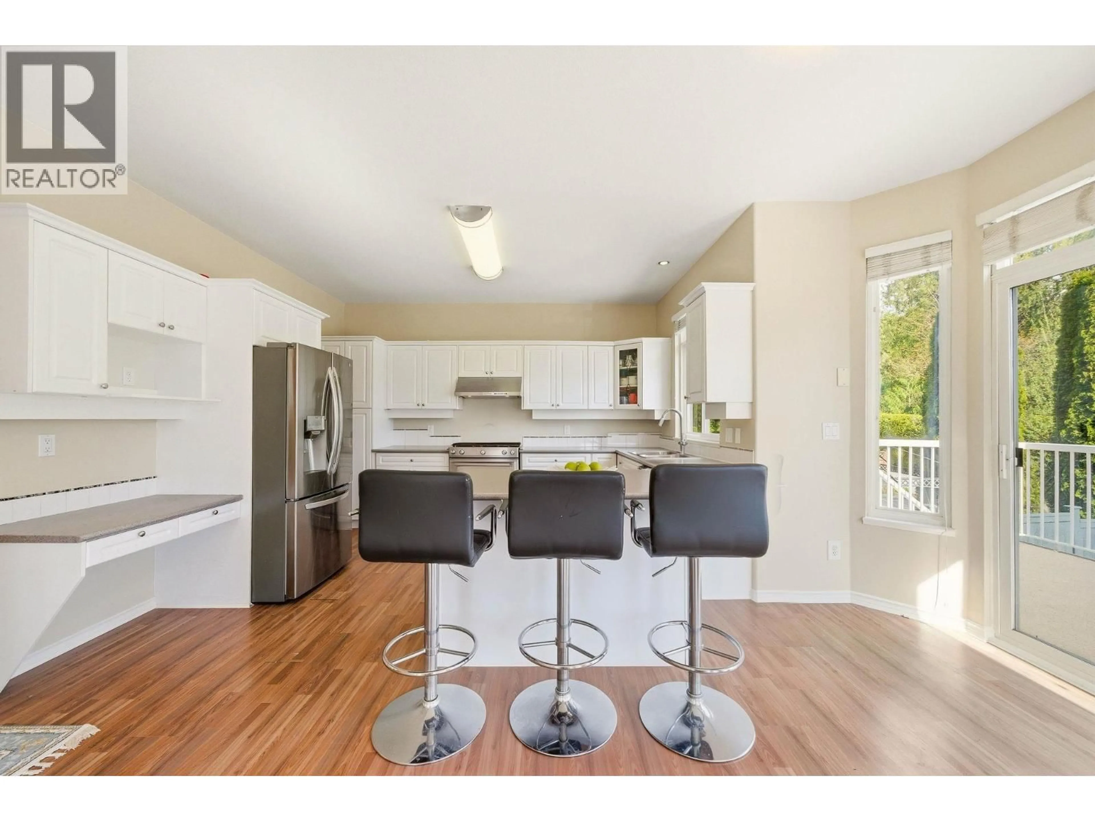 Open concept kitchen, wood/laminate floor for 23800 KANAKA WAY, Maple Ridge British Columbia V2W1E5