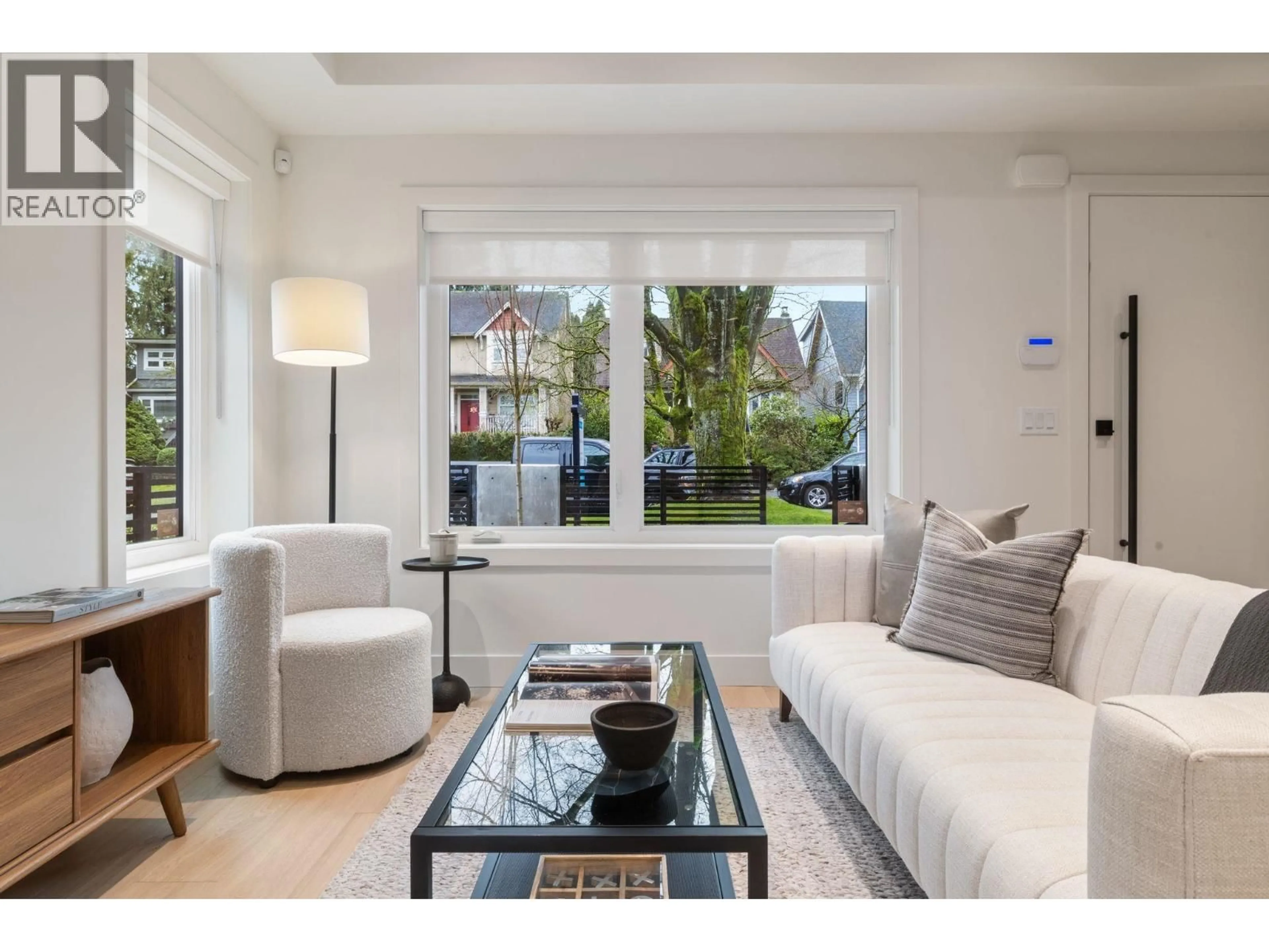 Living room with furniture, unknown for 1 - 2541 GRANT STREET, Vancouver British Columbia V5K3G6