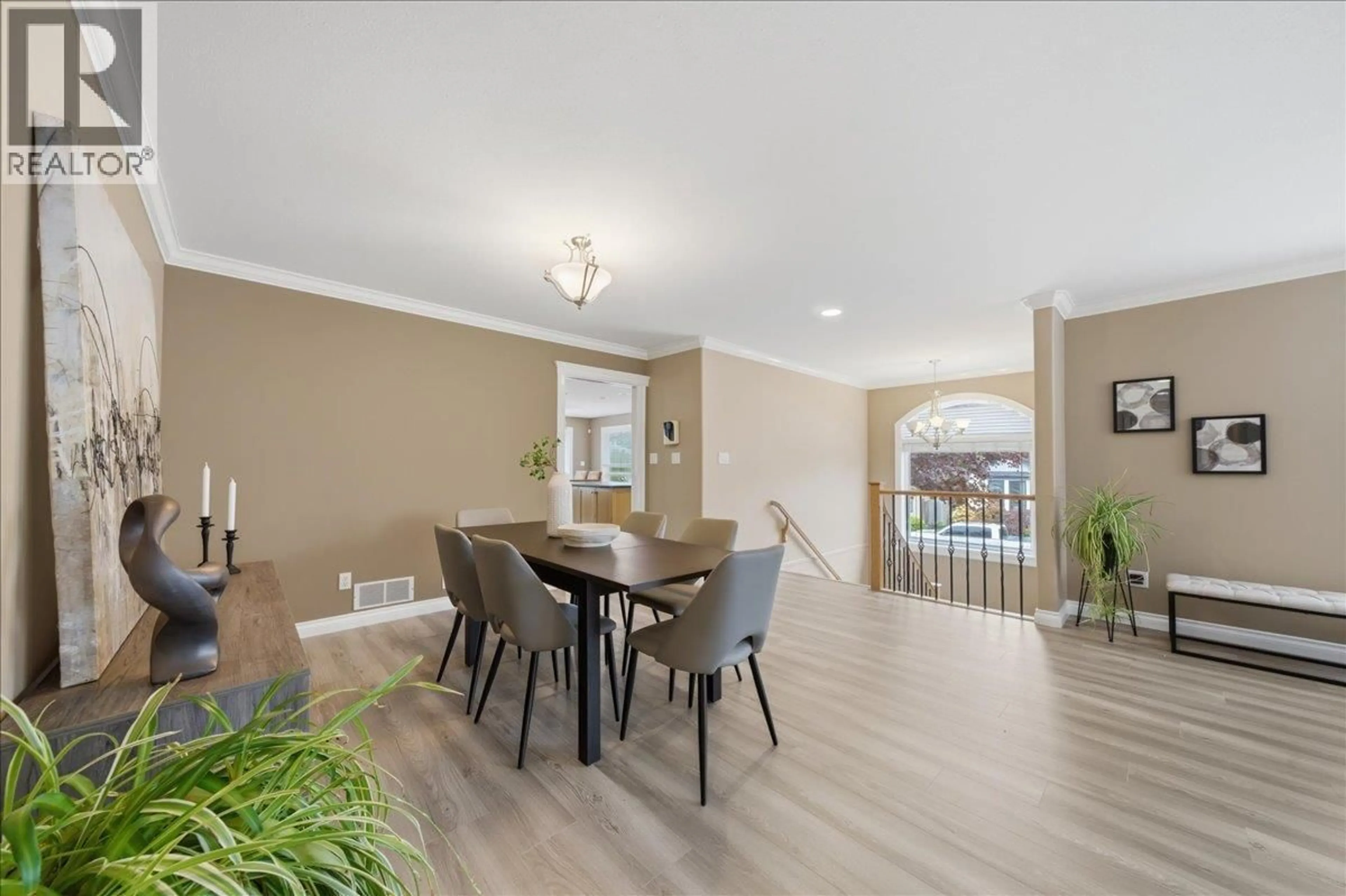 Dining room, wood/laminate floor for 22727 127TH AVENUE, Maple Ridge British Columbia V2X2Z4