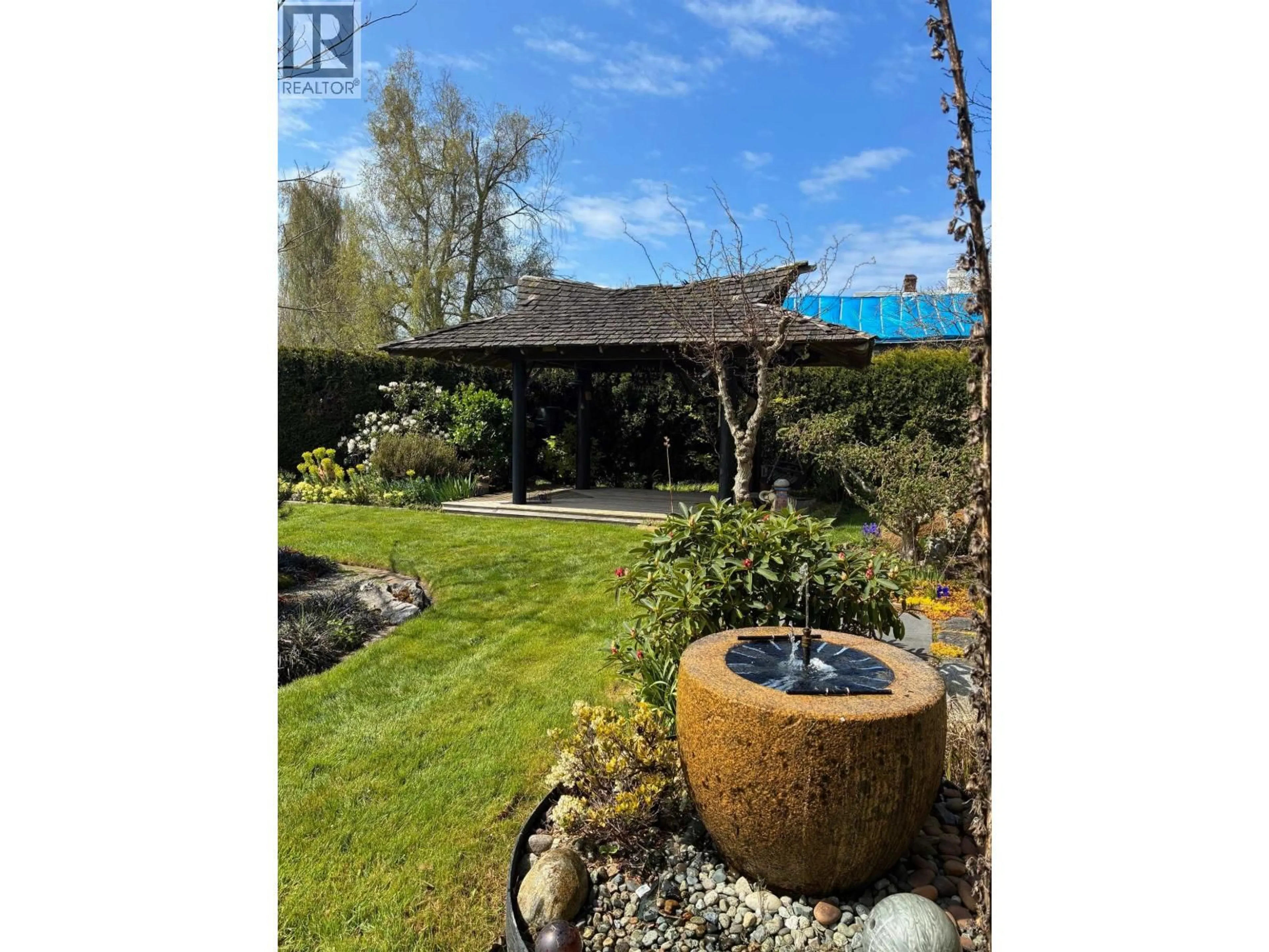 Patio, water/lake/river/ocean view for 2860 RIVER ROAD, Richmond British Columbia V7C1A1