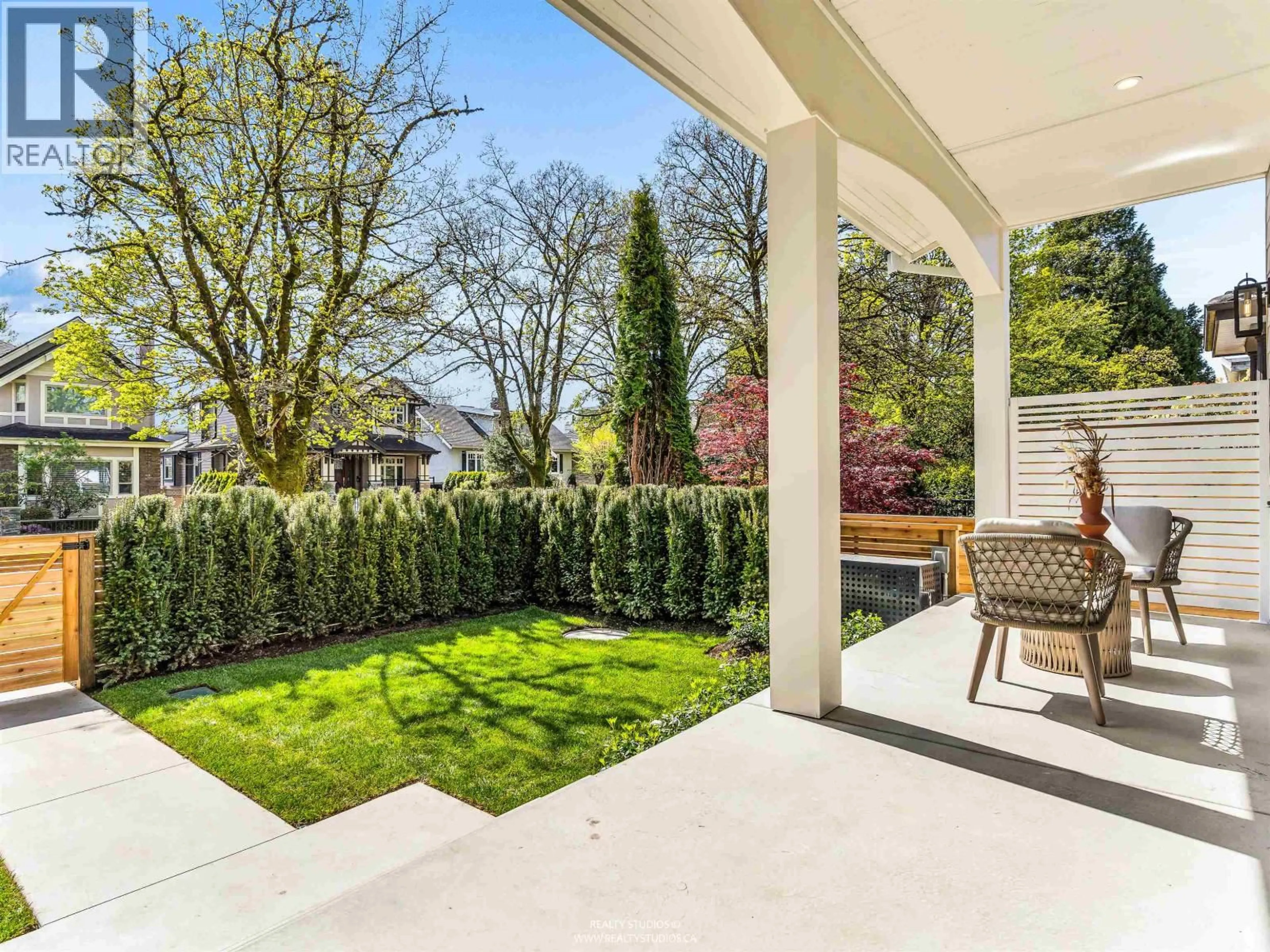 Patio, unknown for 1 - 2043 45TH AVENUE, Vancouver British Columbia V6M2H8