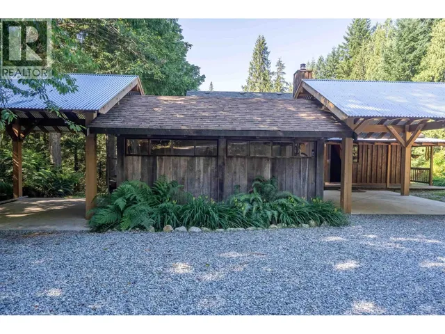 2931 GRAUMAN ROAD, Roberts Creek 2