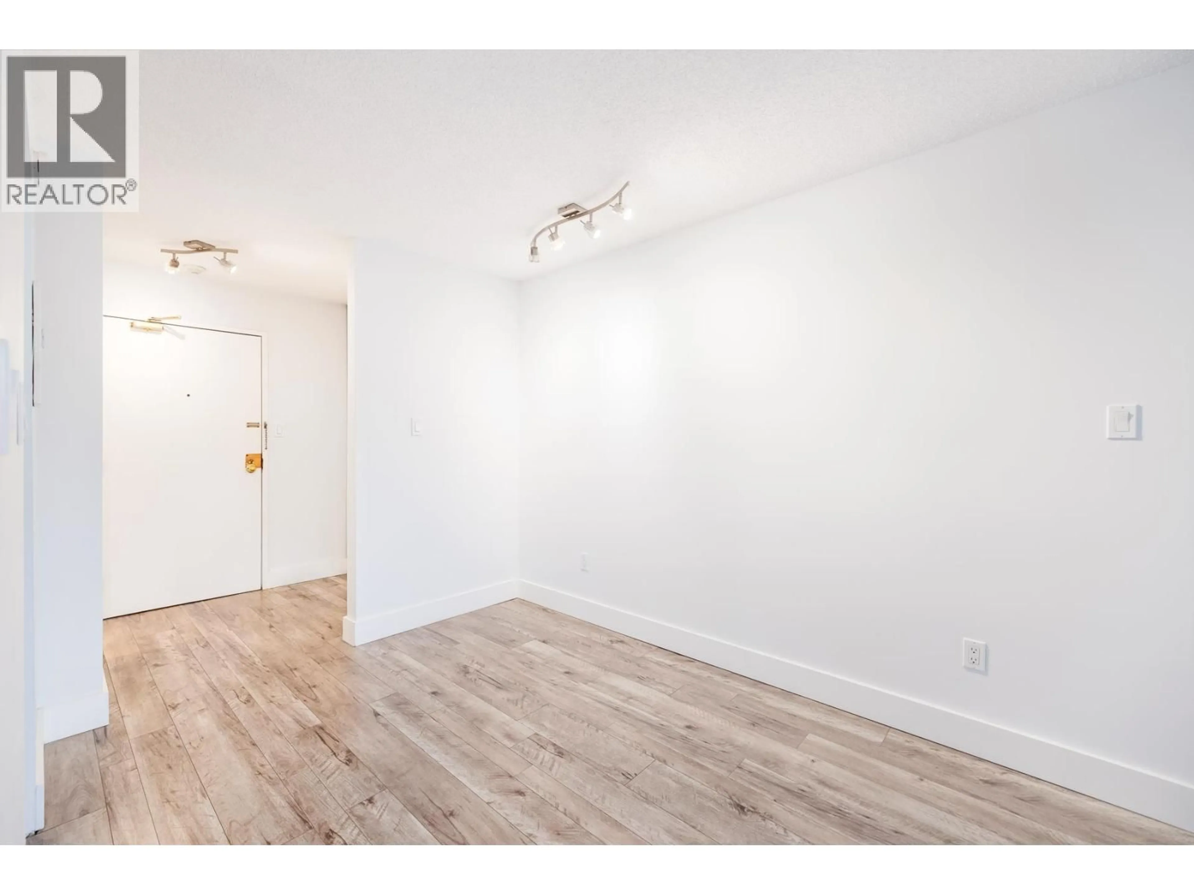 A pic of a room for 201 - 830 7TH AVENUE, Vancouver British Columbia V5T4J2