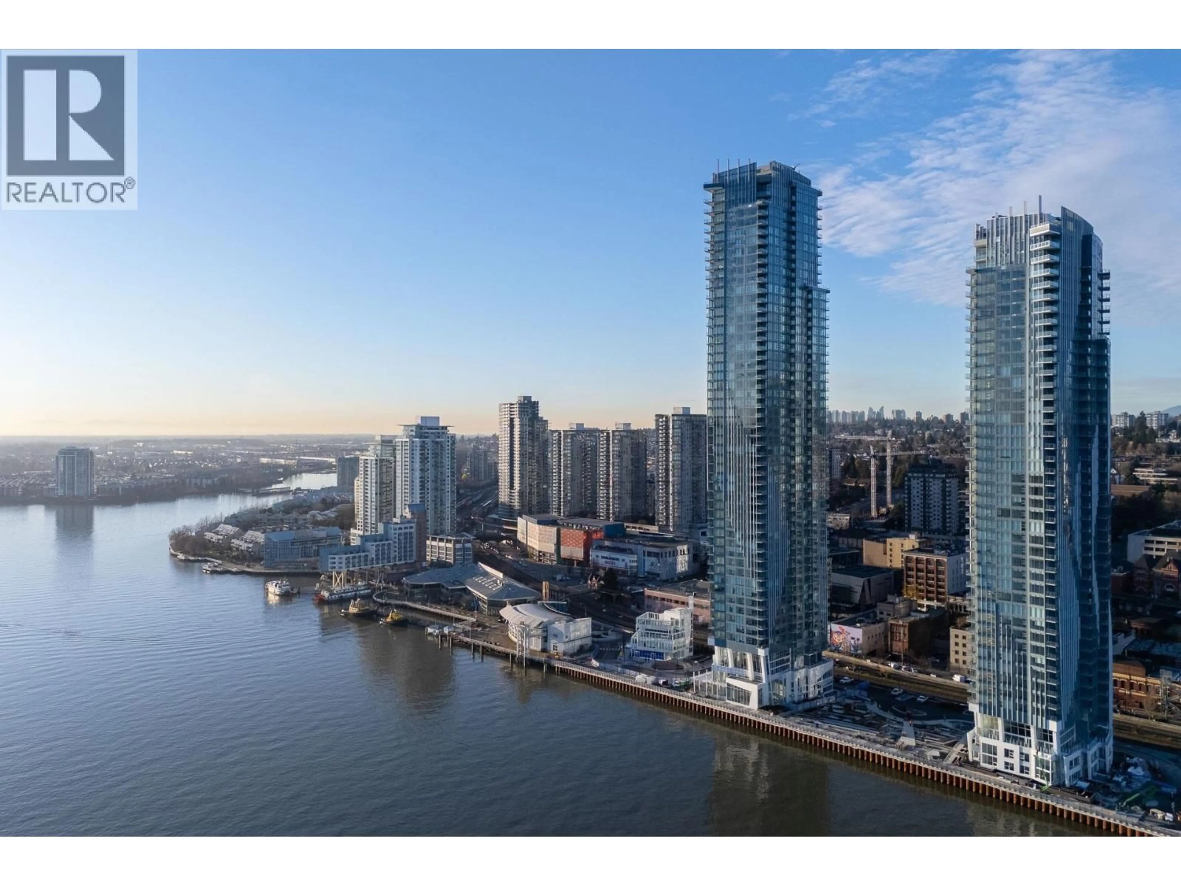 A pic from outside/outdoor area/front of a property/back of a property/a pic from drone, water/lake/river/ocean view for 3604 - 680 QUAYSIDE DRIVE, New Westminster British Columbia V3M0P2
