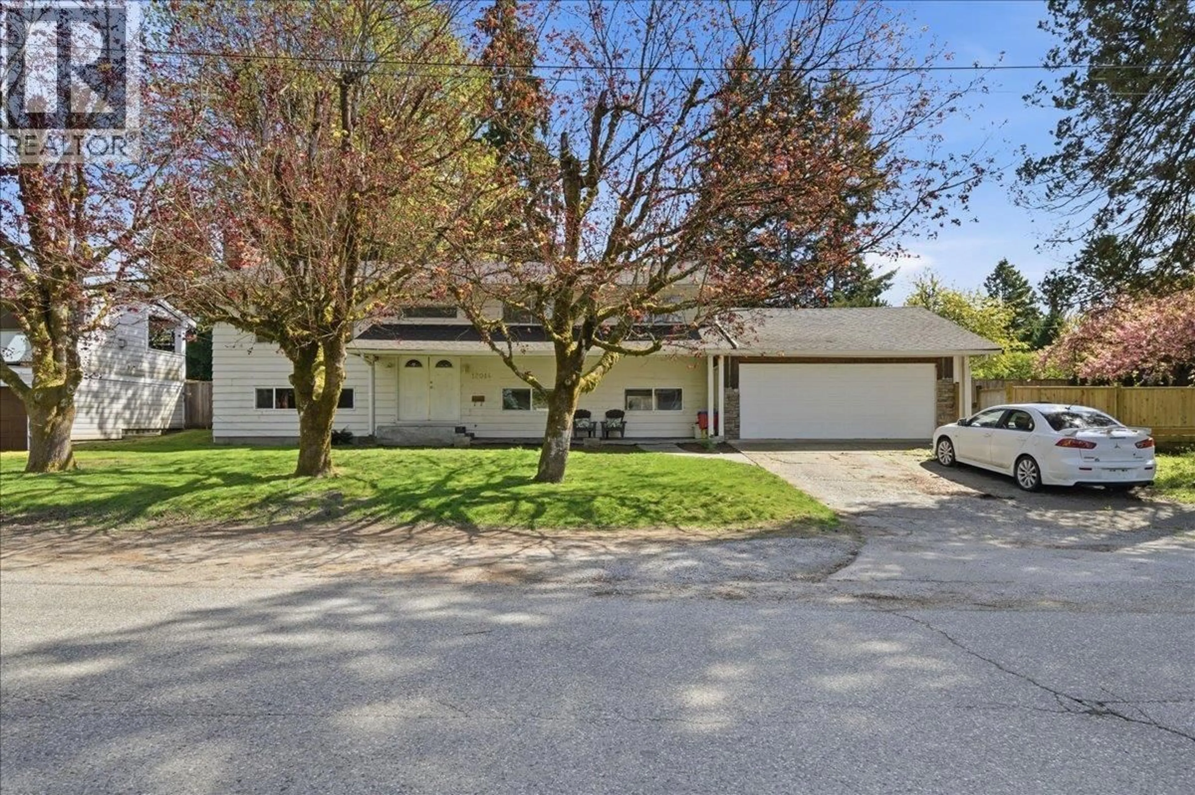 Unknown for 12014 208 STREET, Maple Ridge British Columbia V2X4W8