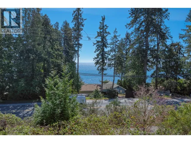 5957 BARNACLE PLACE, Sechelt 3