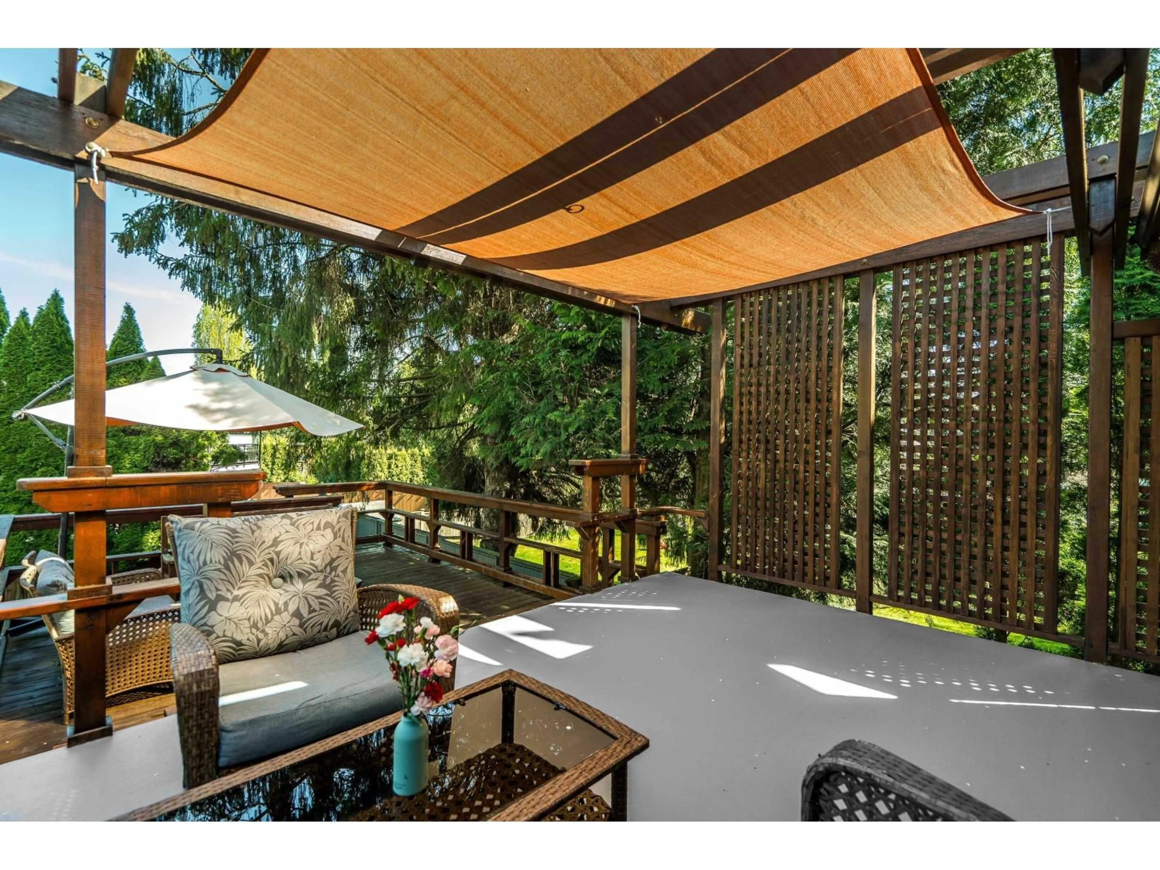 Patio, street for 27366 32A AVENUE, Langley British Columbia V4W3H9