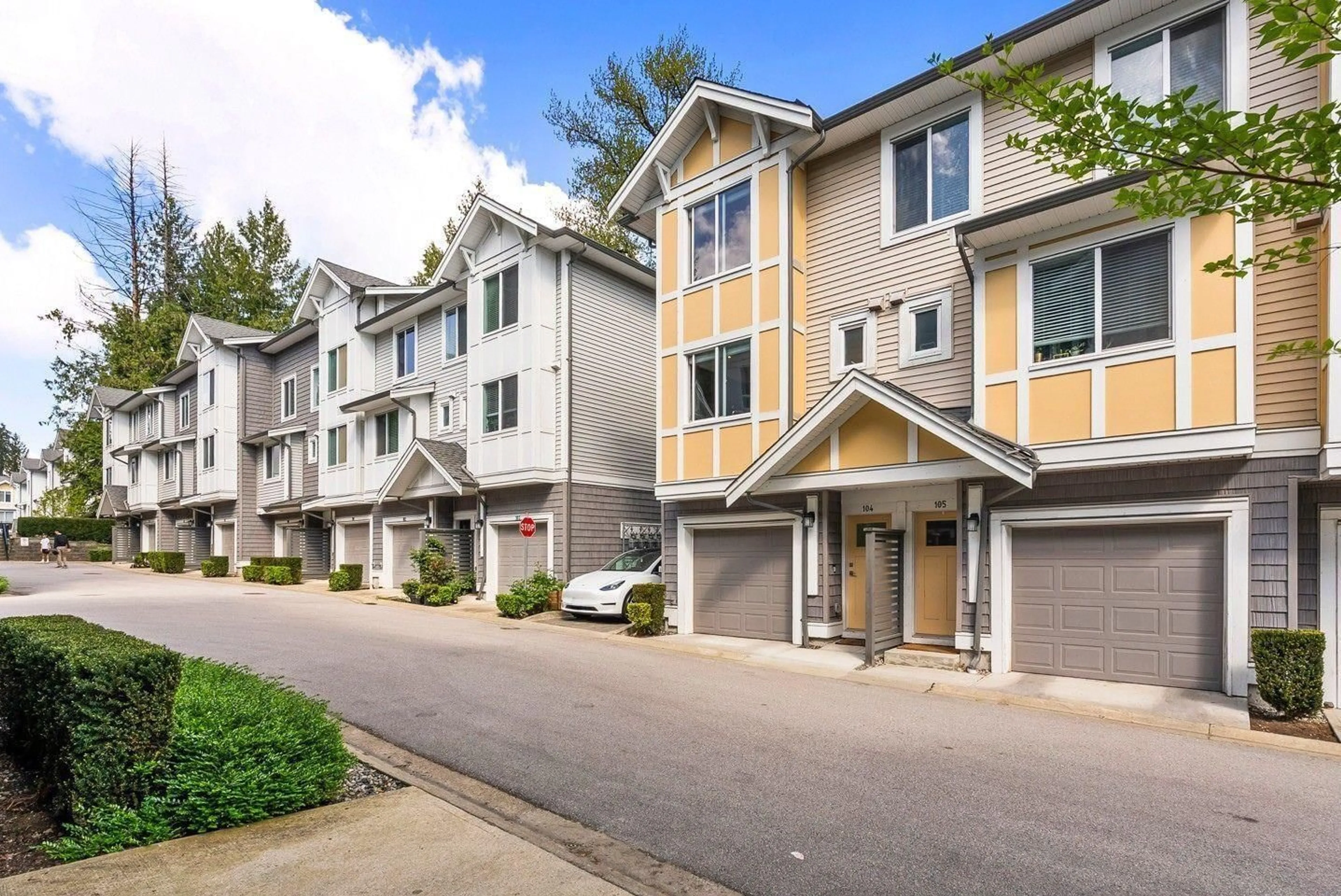 Unknown for 104 - 9718 161A STREET, Surrey British Columbia V4N6S7