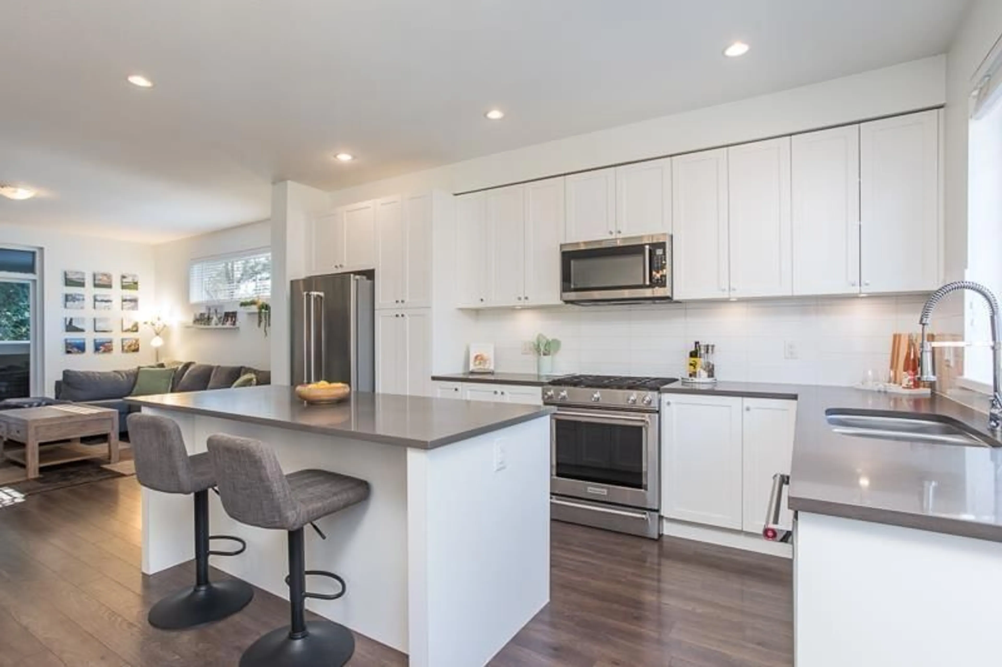 Open concept kitchen, unknown for 23 - 127 172 STREET, Surrey British Columbia V3Z0W9