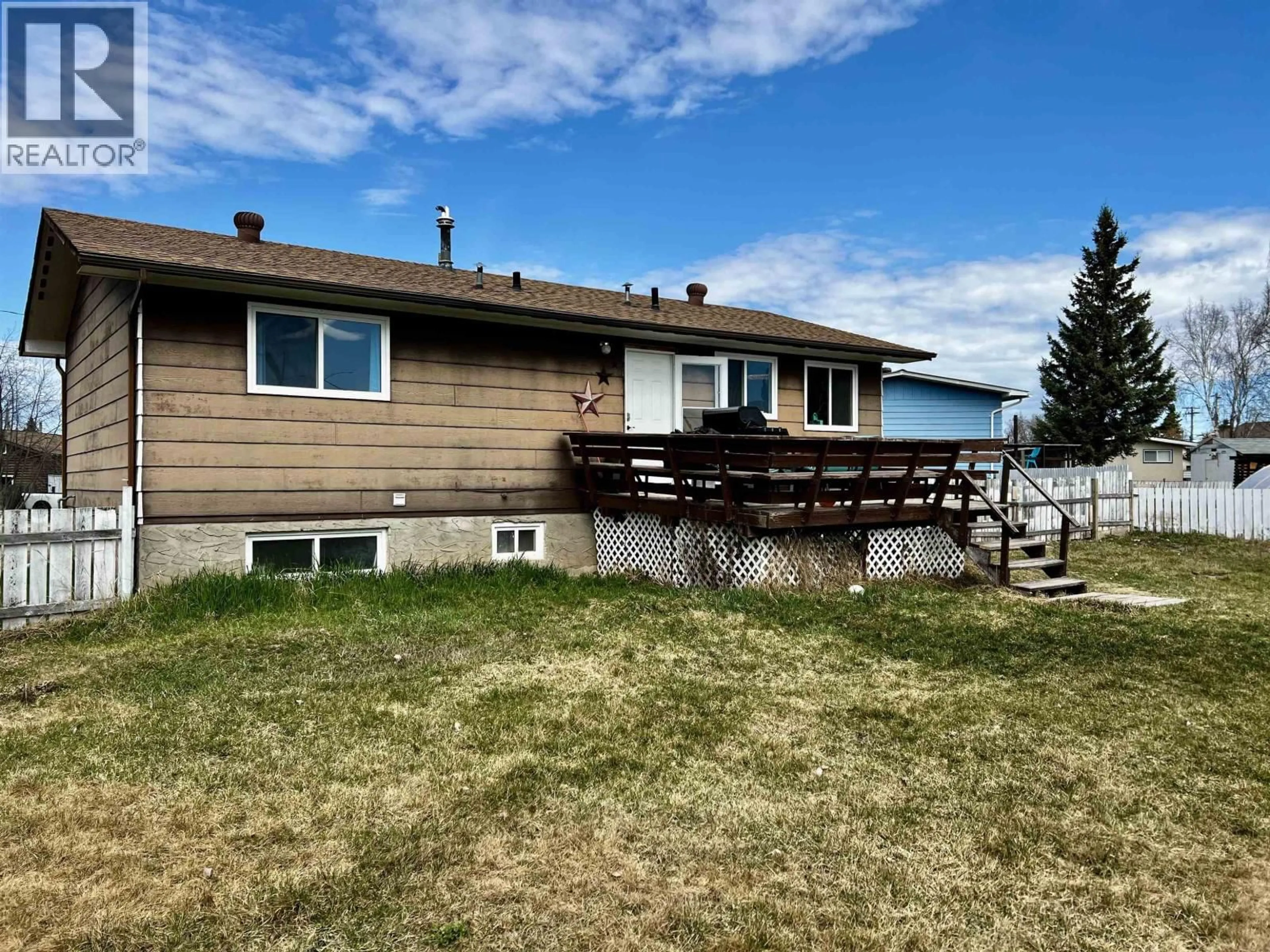 A pic from outside/outdoor area/front of a property/back of a property/a pic from drone, water/lake/river/ocean view for 426 ENDAKO PLACE, Fraser Lake British Columbia V0J1S0