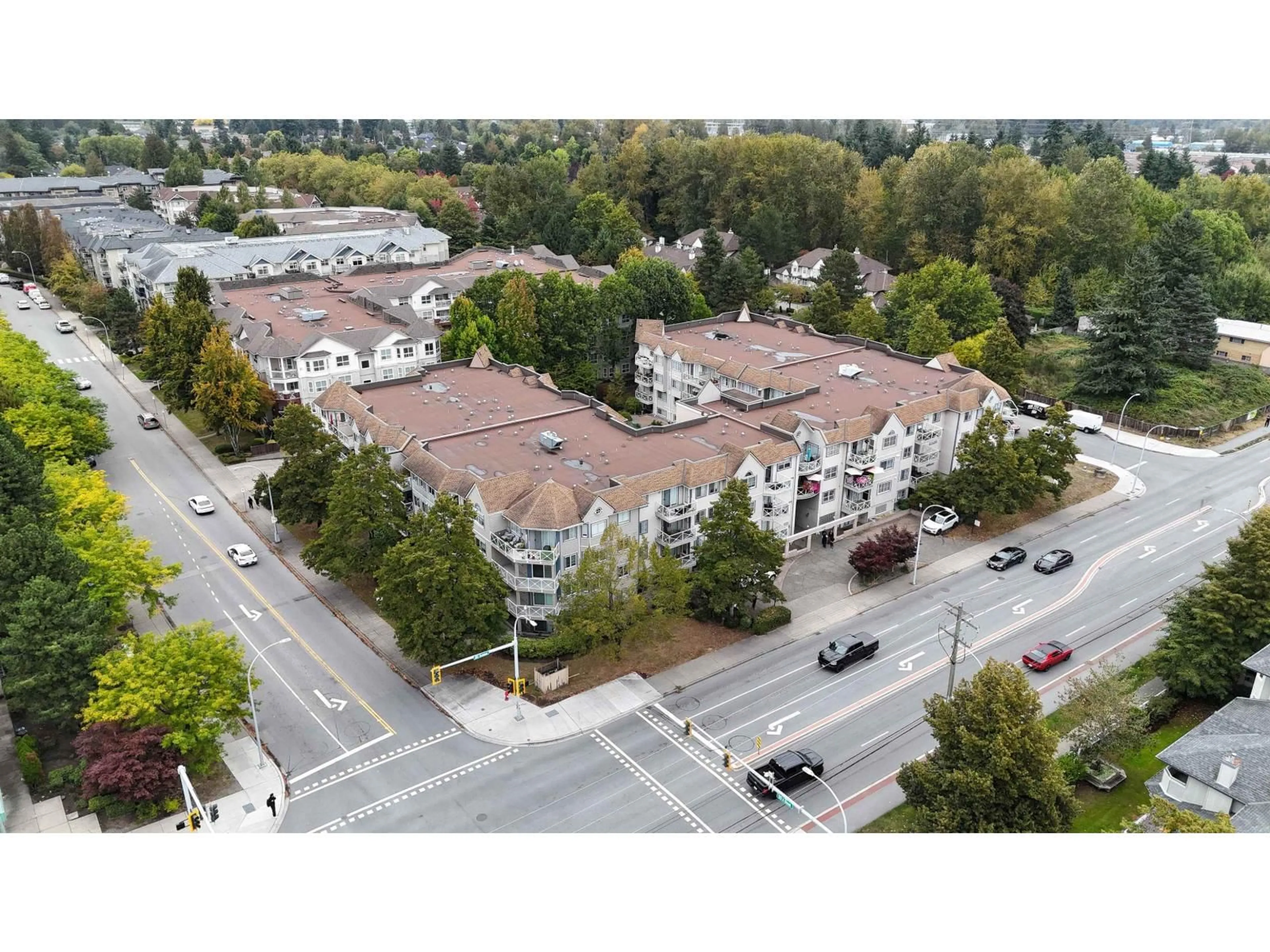 A pic from outside/outdoor area/front of a property/back of a property/a pic from drone, city buildings view from balcony for 121 - 12101 80 AVENUE, Surrey British Columbia V3W5V6
