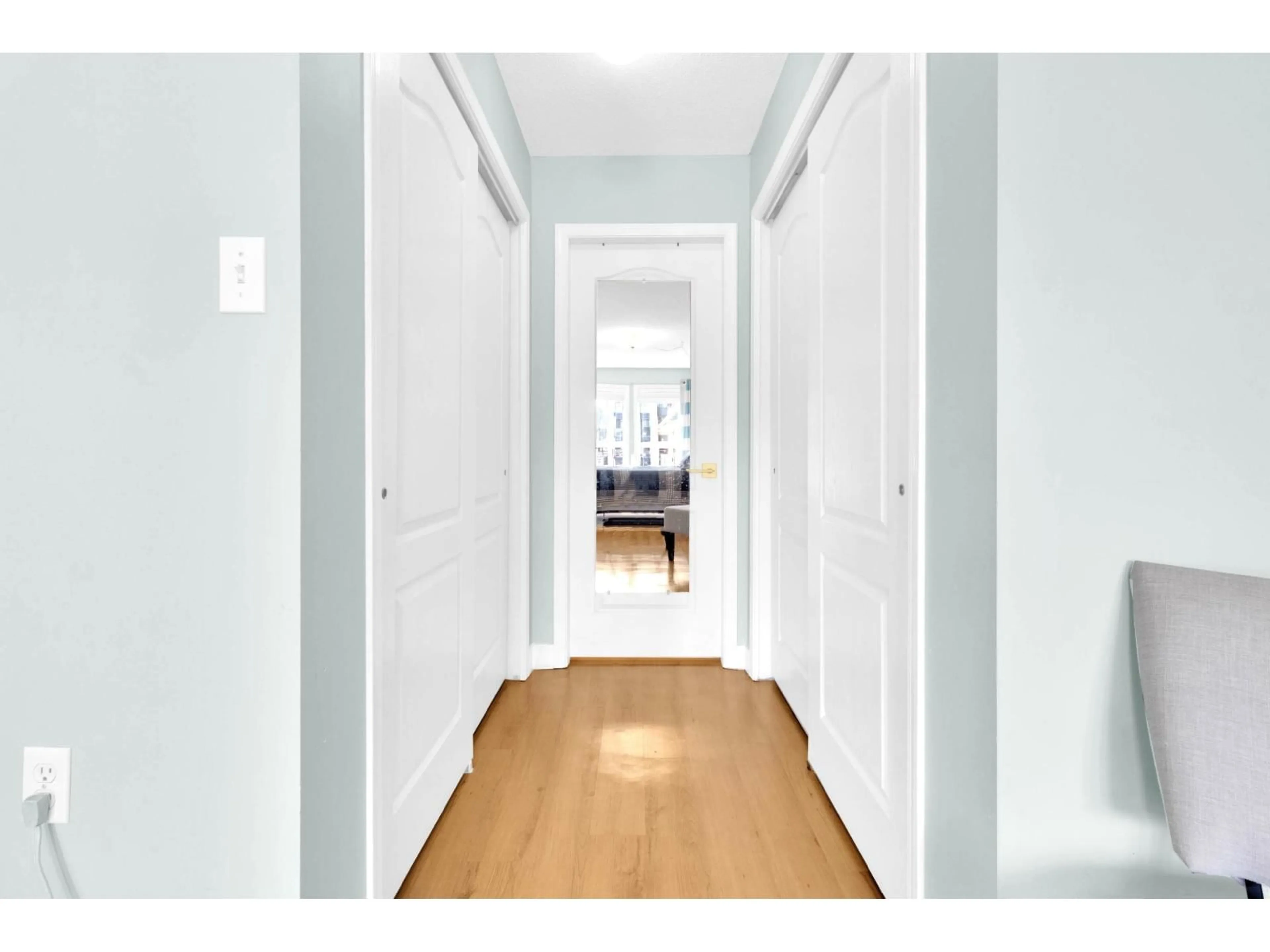 Indoor entryway for 302 - 17740 58A AVENUE, Surrey British Columbia V3S8M5