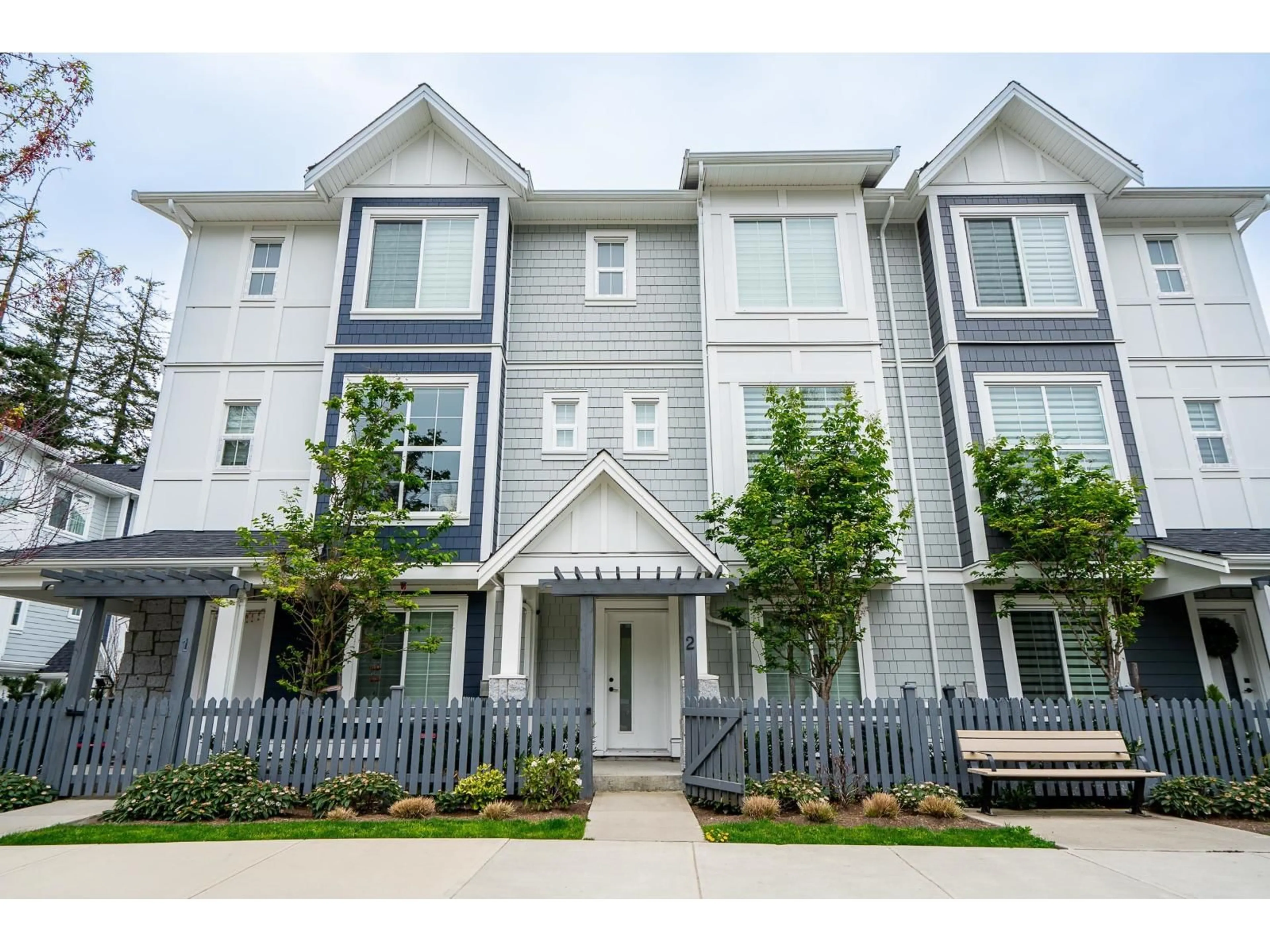 Home with vinyl exterior material, unknown for 2 - 20321 80 AVENUE, Langley British Columbia V2Y2A4