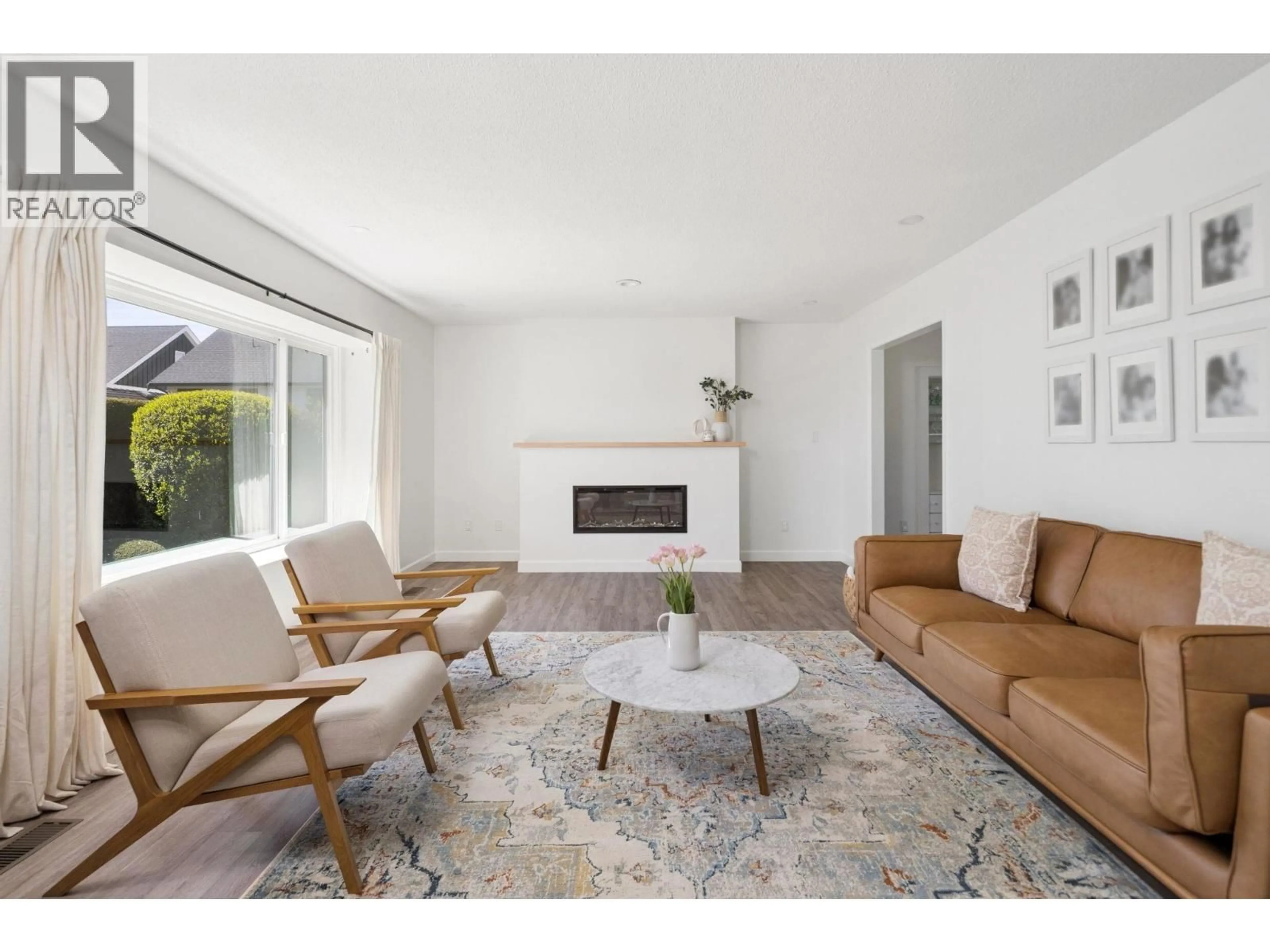 Living room with furniture, unknown for 5215 BENTLEY PLACE, Delta British Columbia V4K4B1