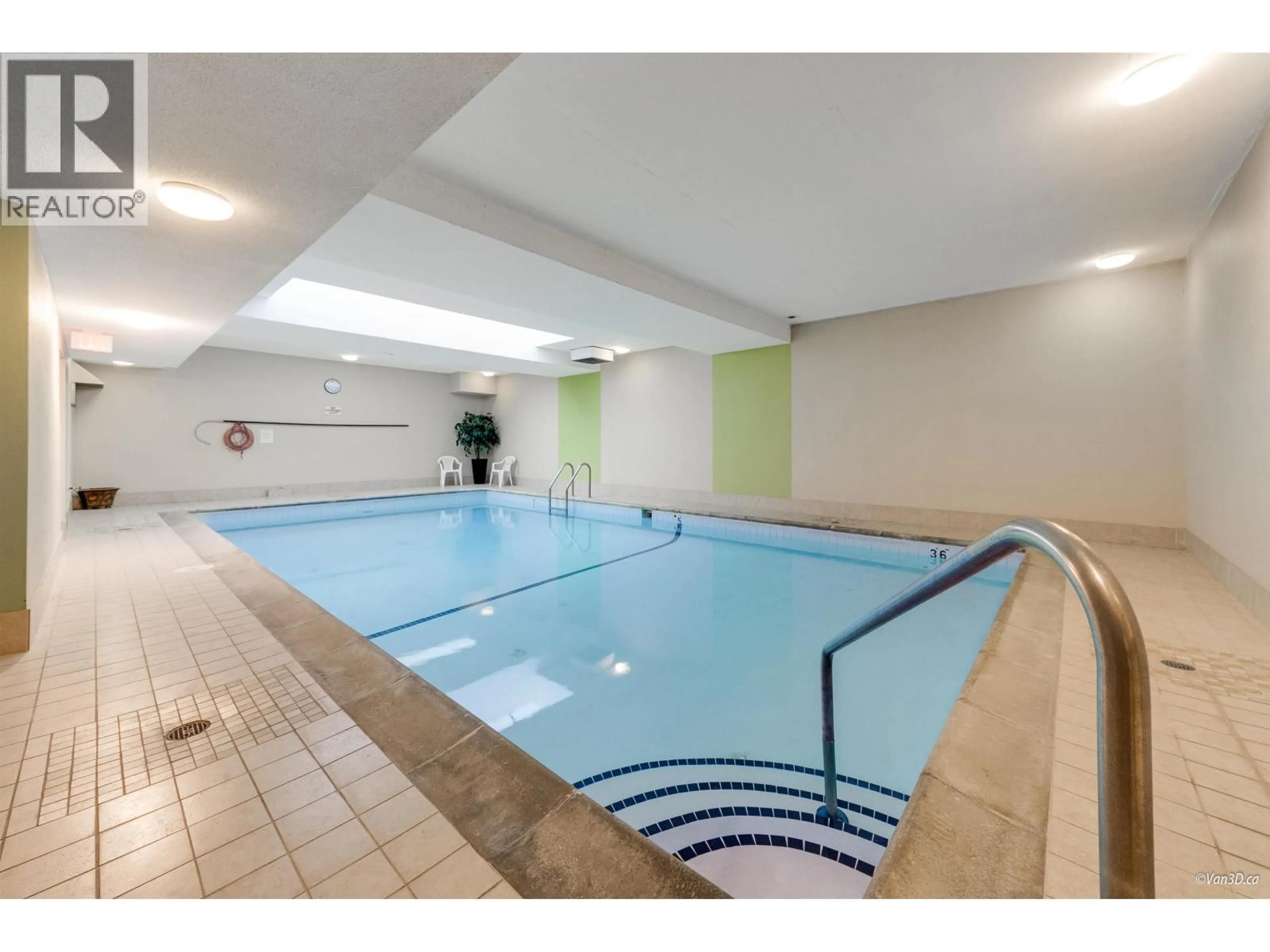 Pool for 705 - 6689 WILLINGDON AVENUE, Burnaby British Columbia V5H3Y8
